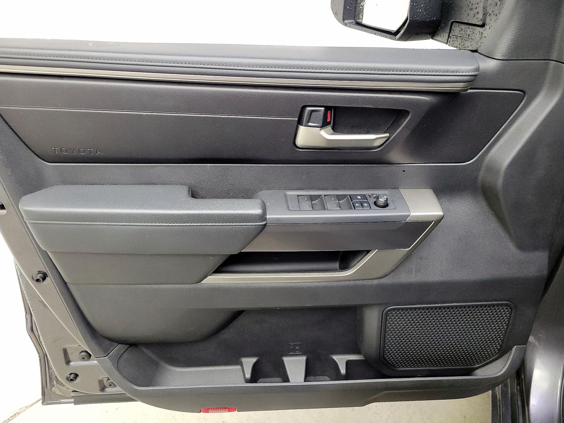 Thumbnail: 2022 Toyota Tundra - 12