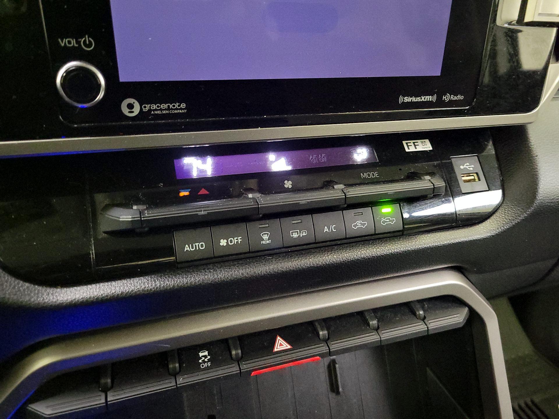 Thumbnail: 2022 Toyota Tundra - 16