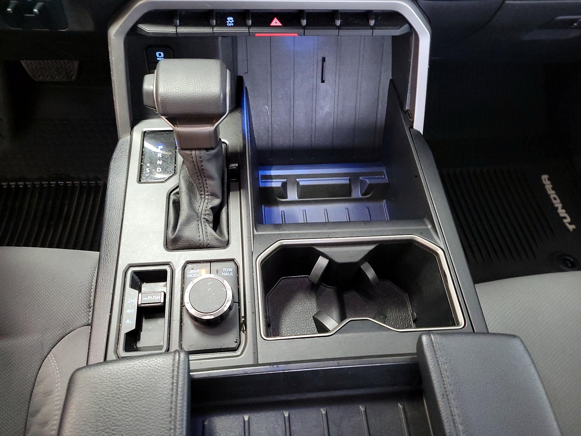 Thumbnail: 2022 Toyota Tundra - 17