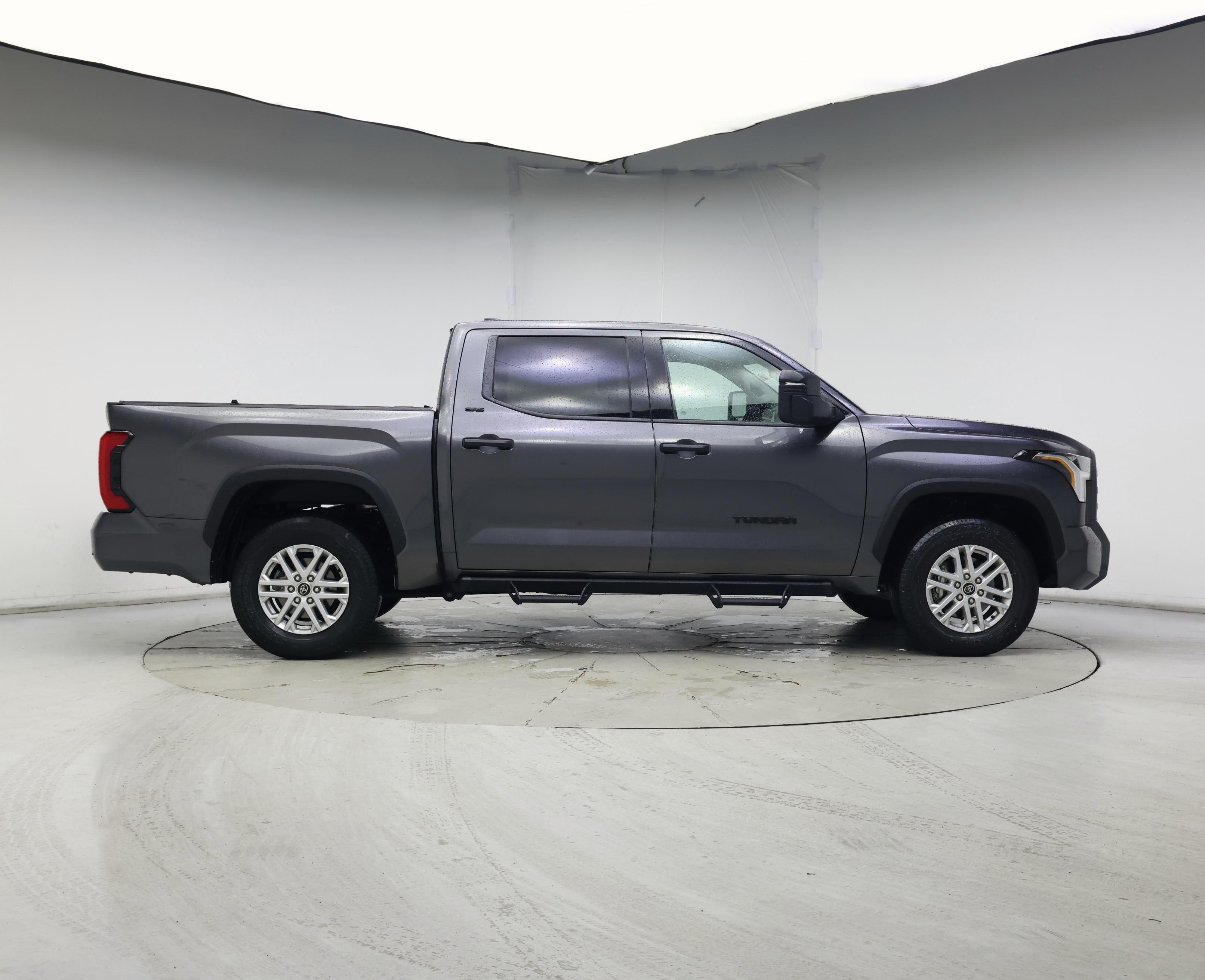 Thumbnail: 2022 Toyota Tundra - 7