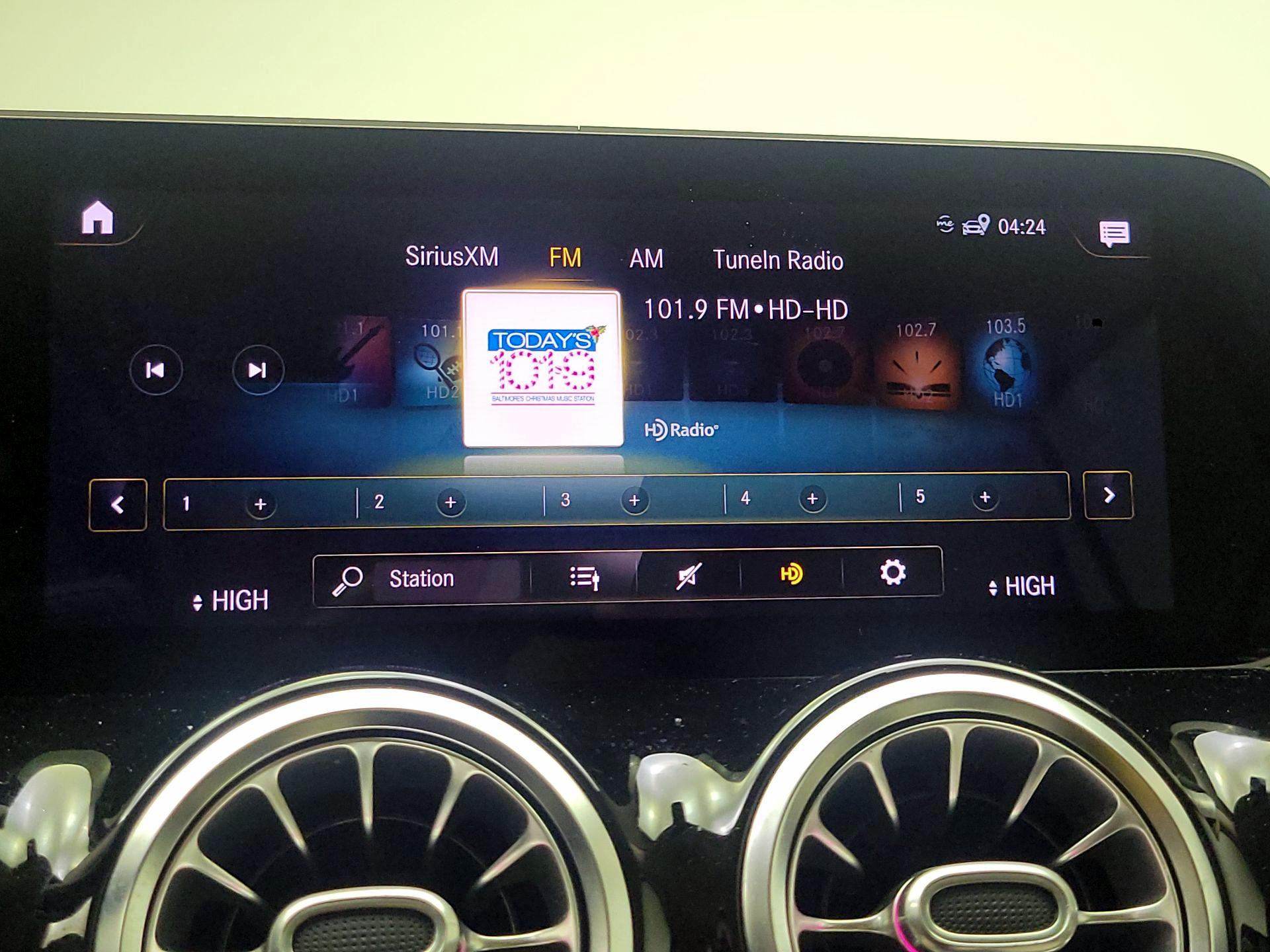 Thumbnail: 2021 Mercedes-Benz GLA - 15