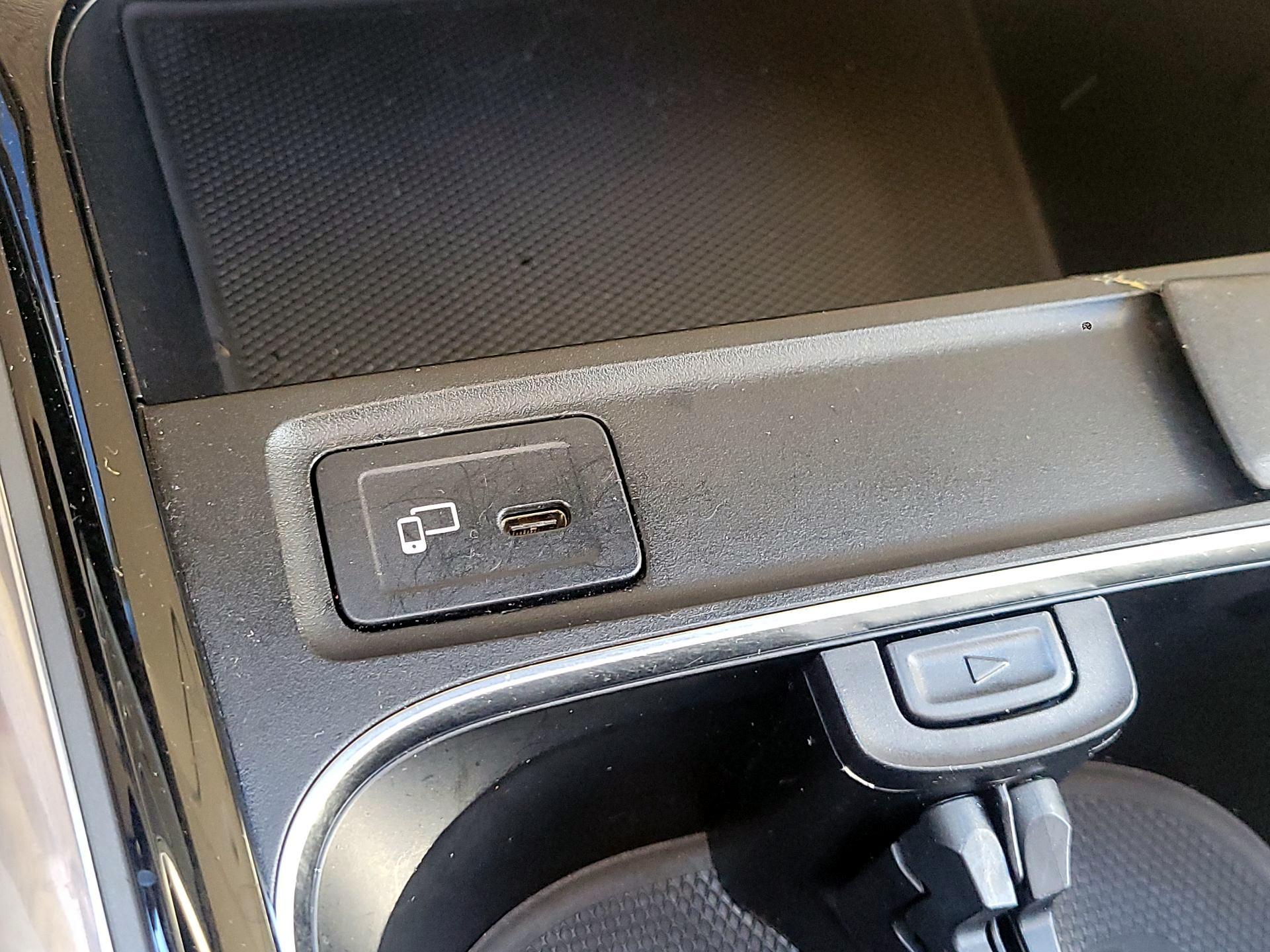 Thumbnail: 2021 Mercedes-Benz GLA - 18