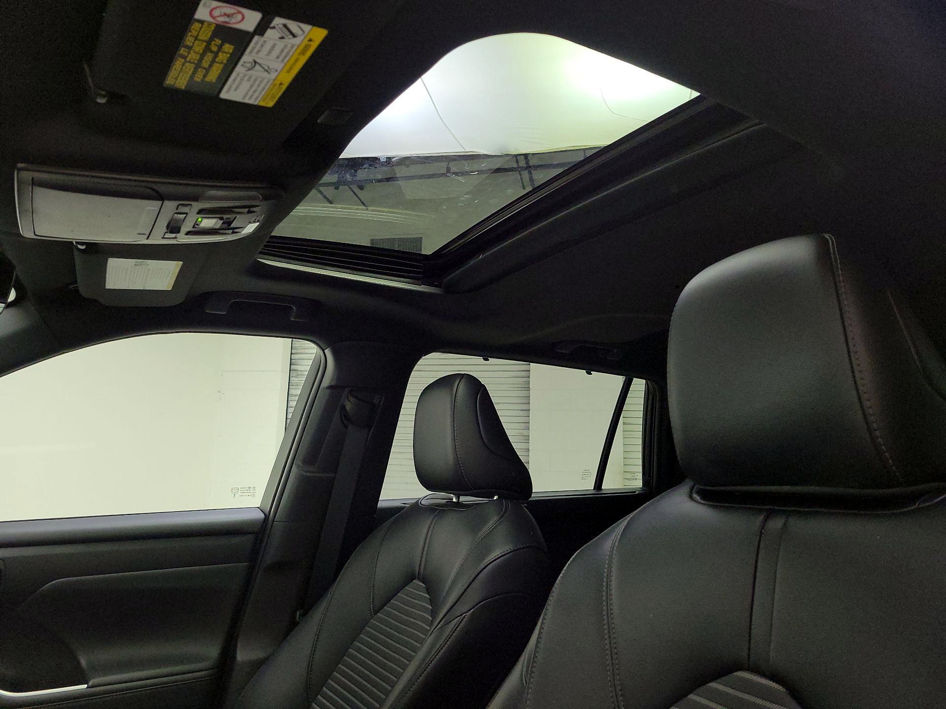 Thumbnail: 2022 Toyota Highlander - 19