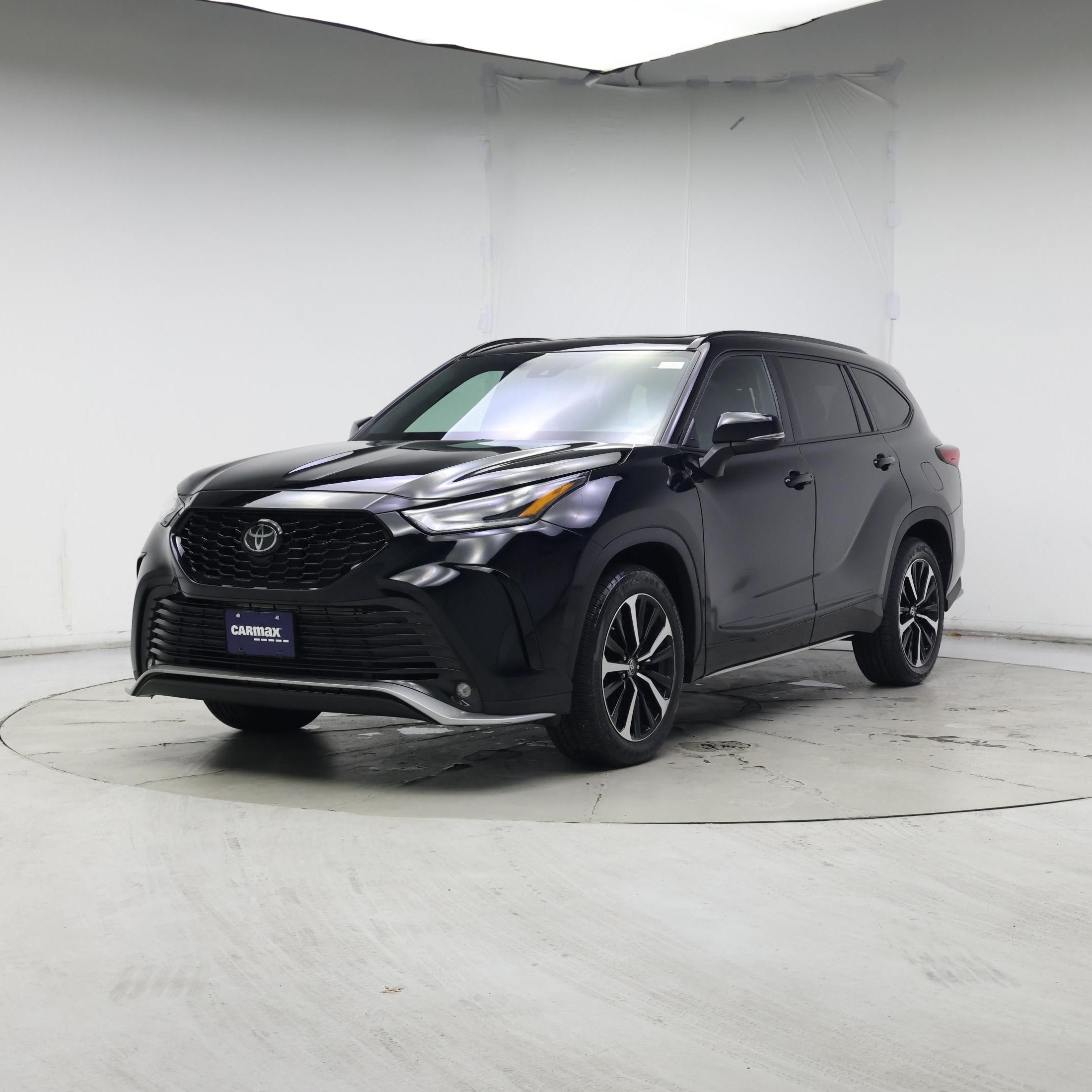 Thumbnail: 2022 Toyota Highlander - 4