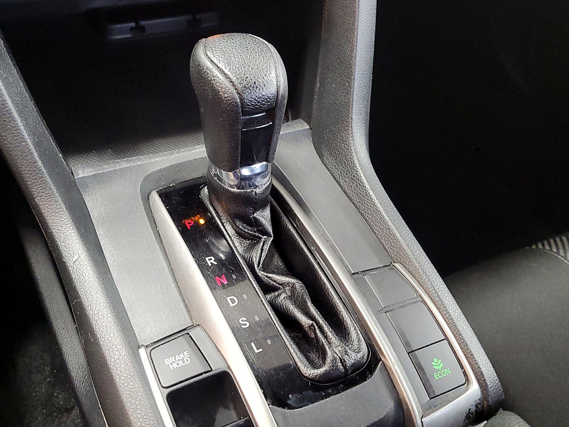 Thumbnail: 2017 Honda Civic - 17