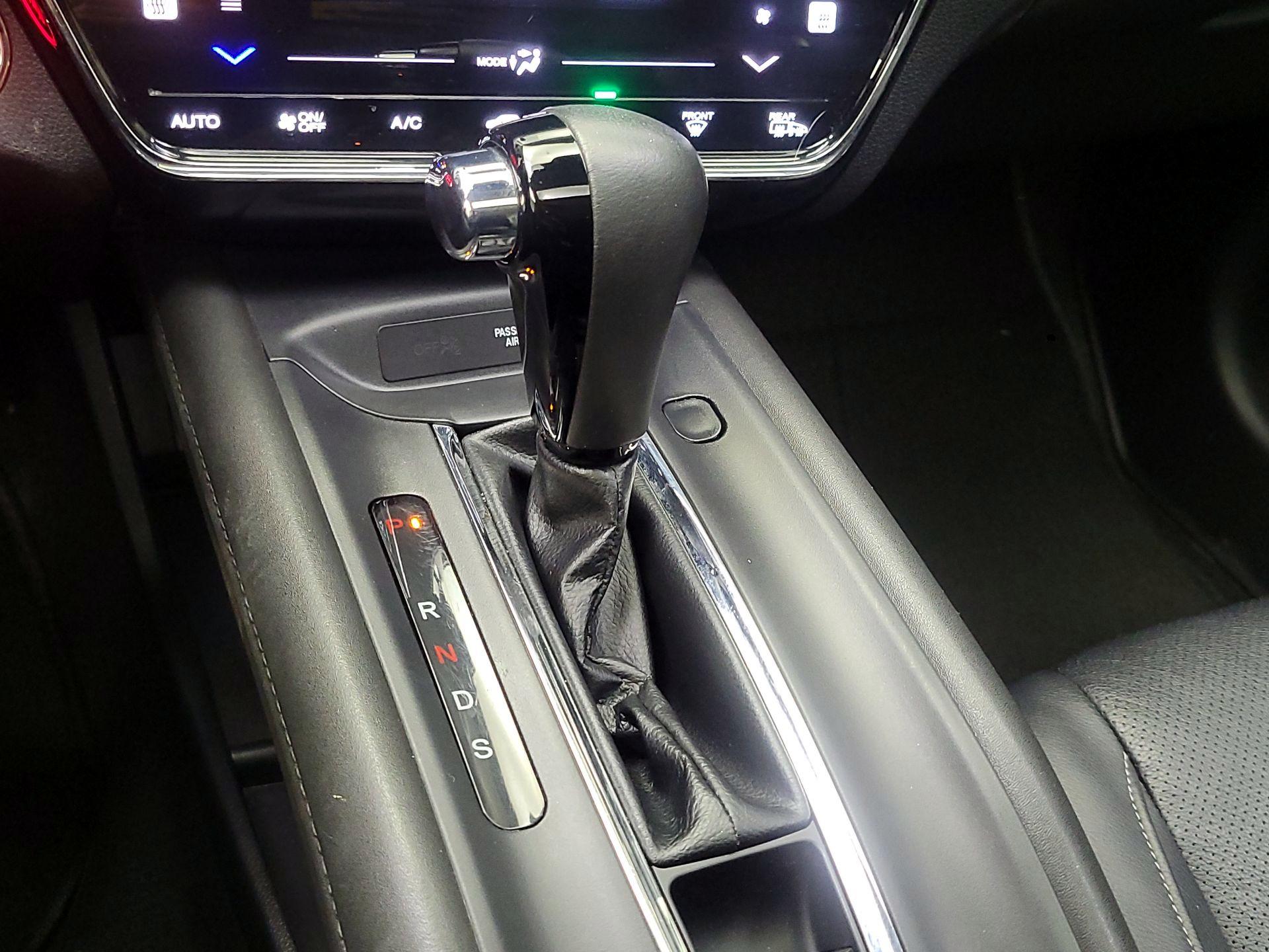 Thumbnail: 2022 Honda HR-V - 17