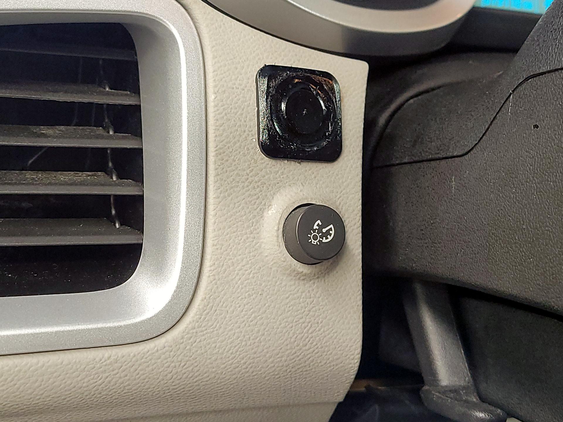 Thumbnail: 2015 Chevrolet Equinox - 11