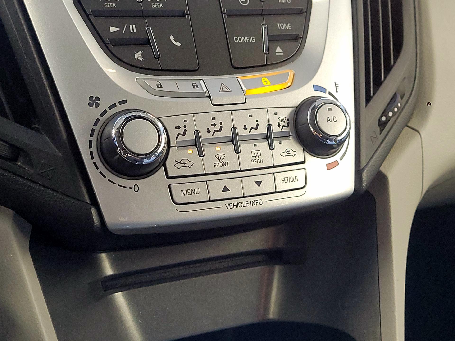 Thumbnail: 2015 Chevrolet Equinox - 14