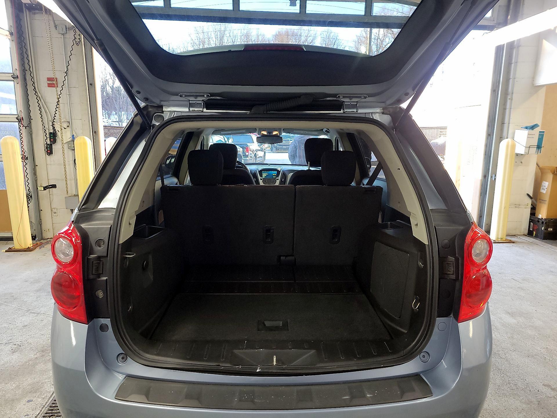 Thumbnail: 2015 Chevrolet Equinox - 18