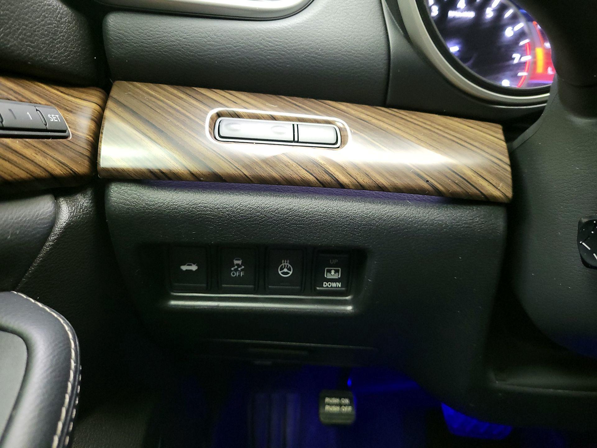 Thumbnail: 2017 Nissan Maxima - 13