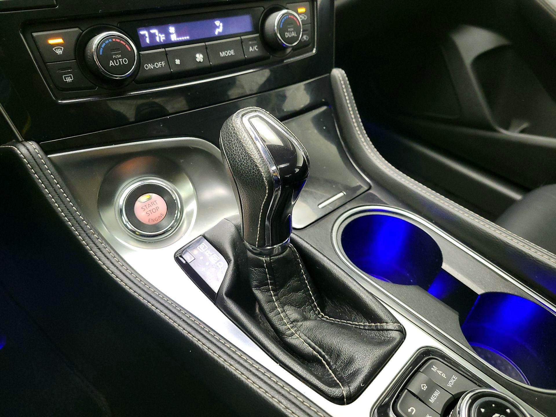 Thumbnail: 2017 Nissan Maxima - 18