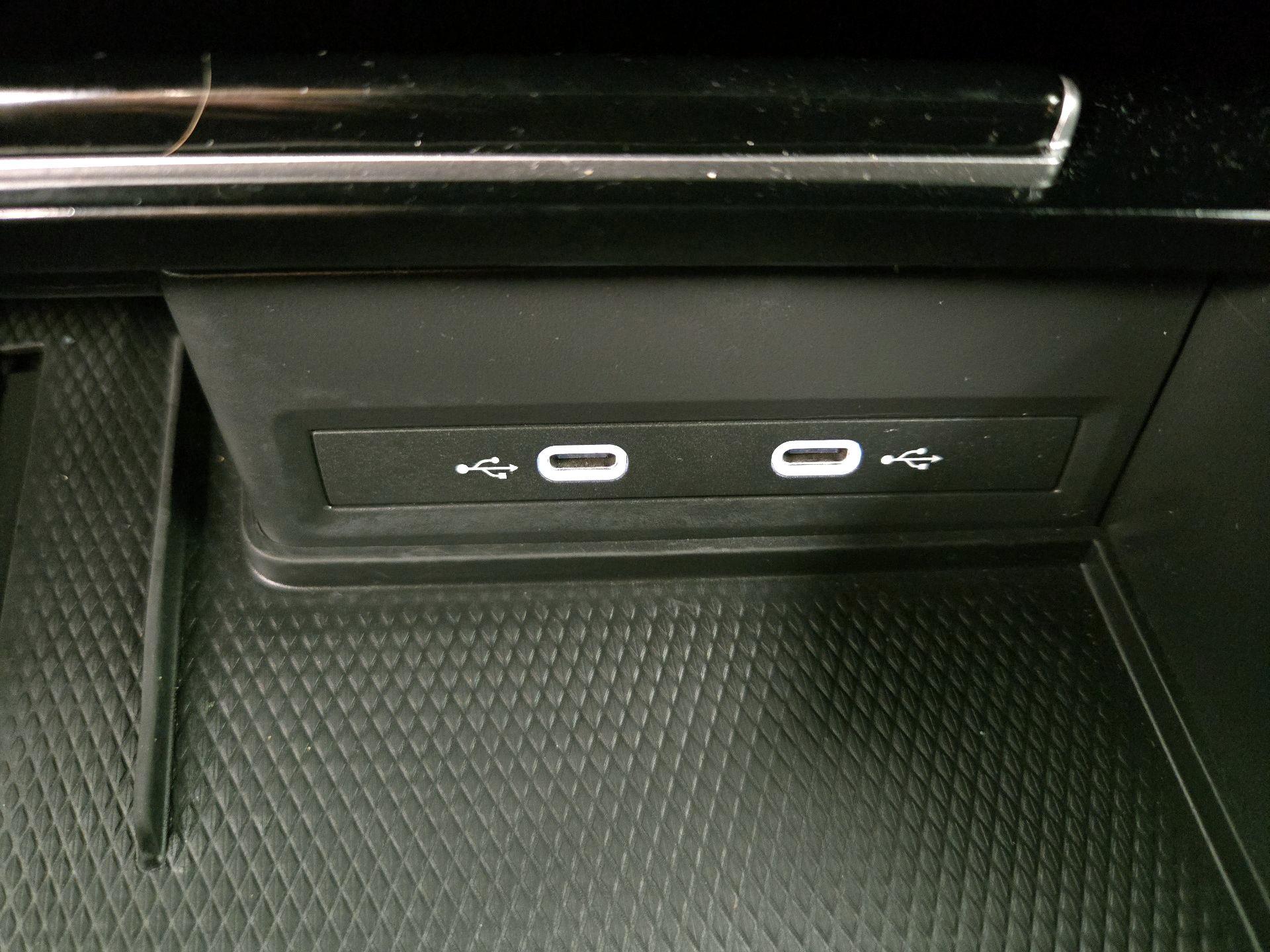 Thumbnail: 2025 Volkswagen Atlas - 18