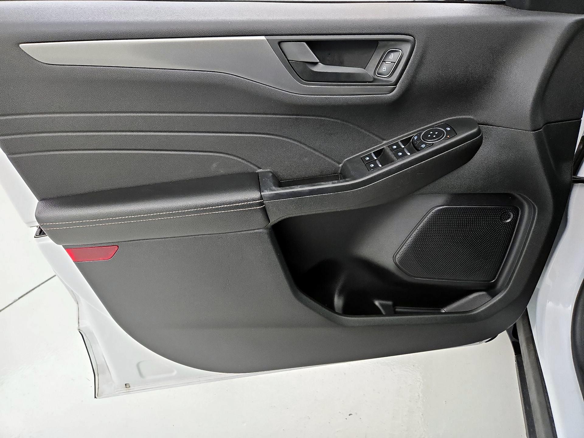 Thumbnail: 2023 Ford Escape - 12