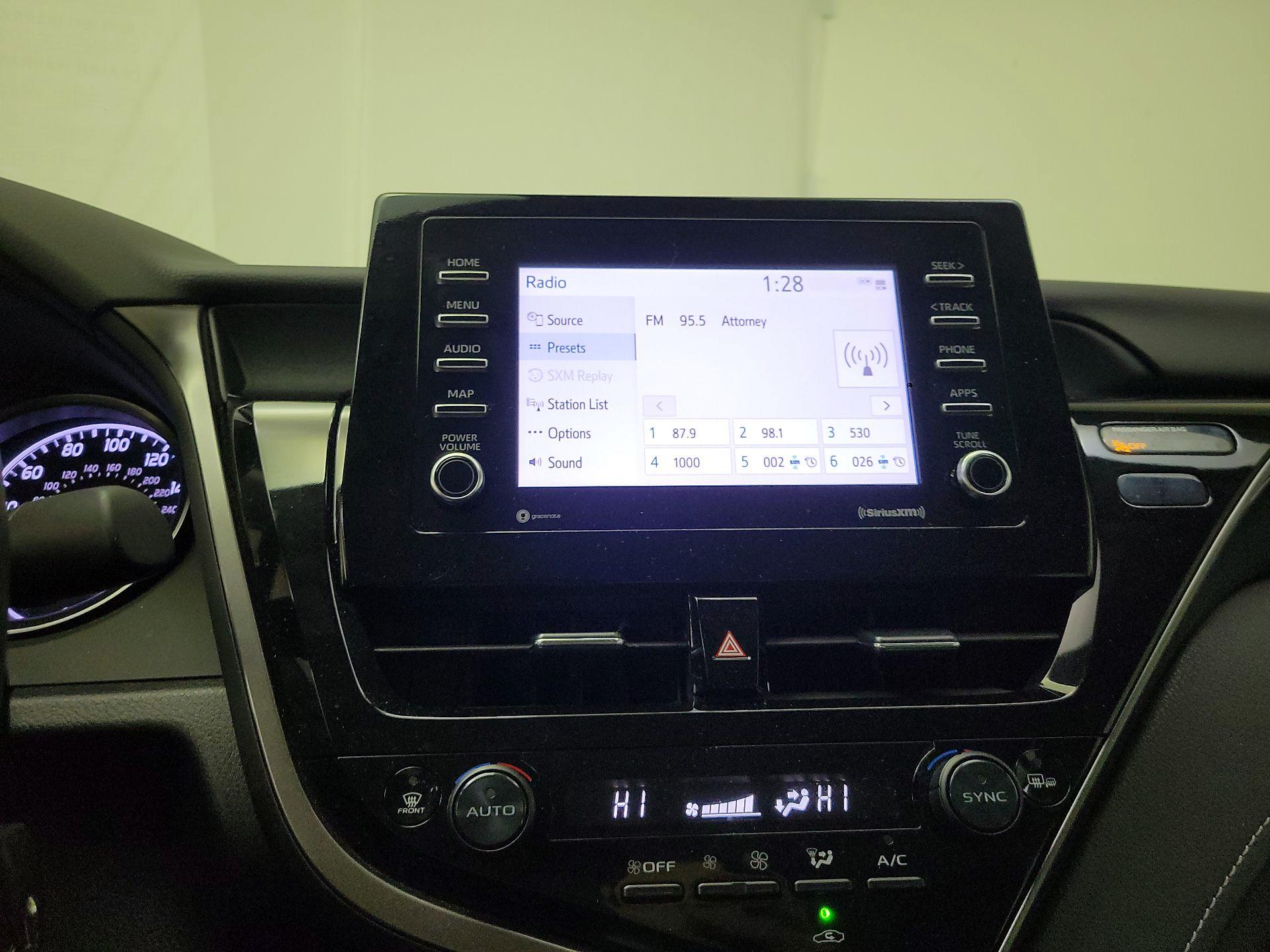 Thumbnail: 2022 Toyota Camry - 15