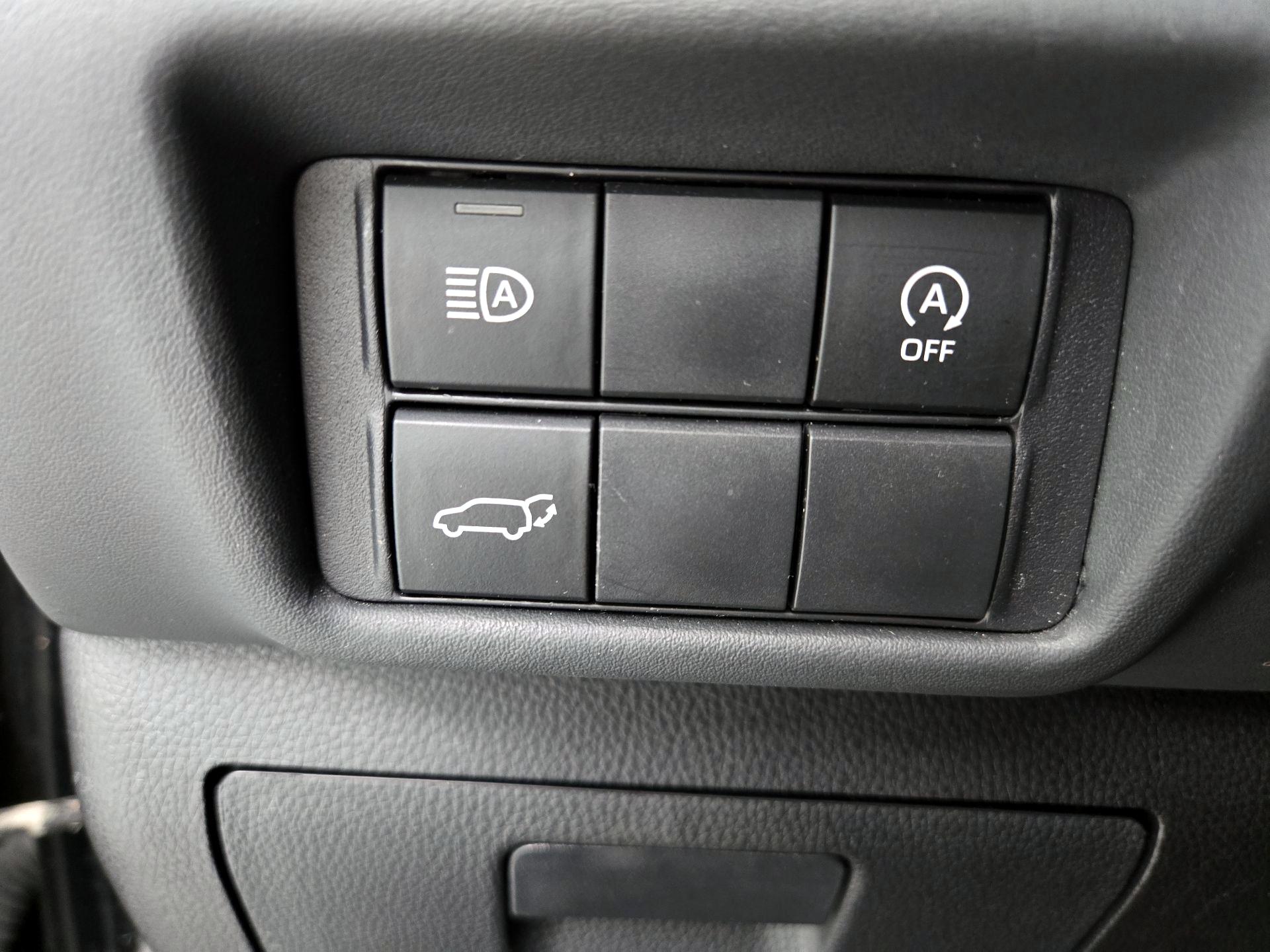 Thumbnail: 2023 Toyota Highlander - 13