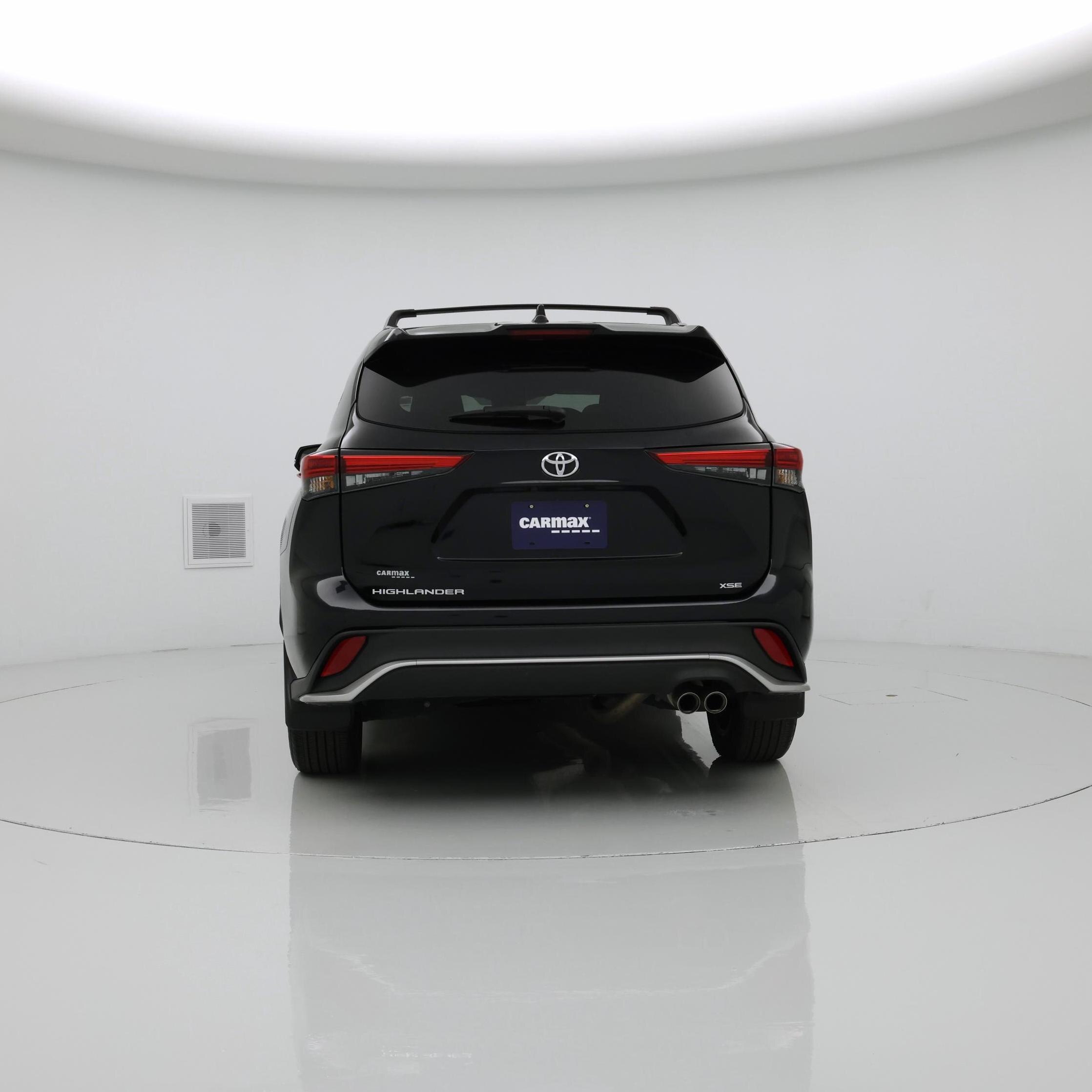 Thumbnail: 2023 Toyota Highlander - 6