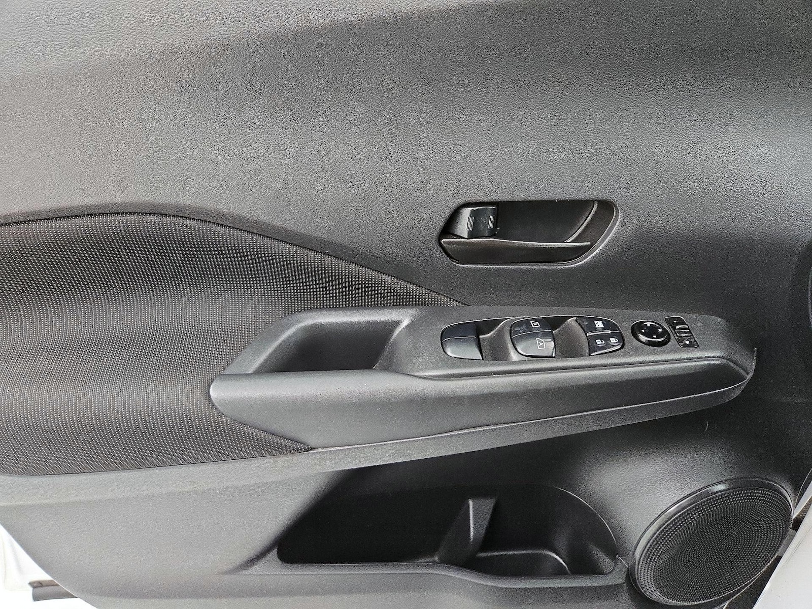 2021 Nissan Kicks S - Photo 13