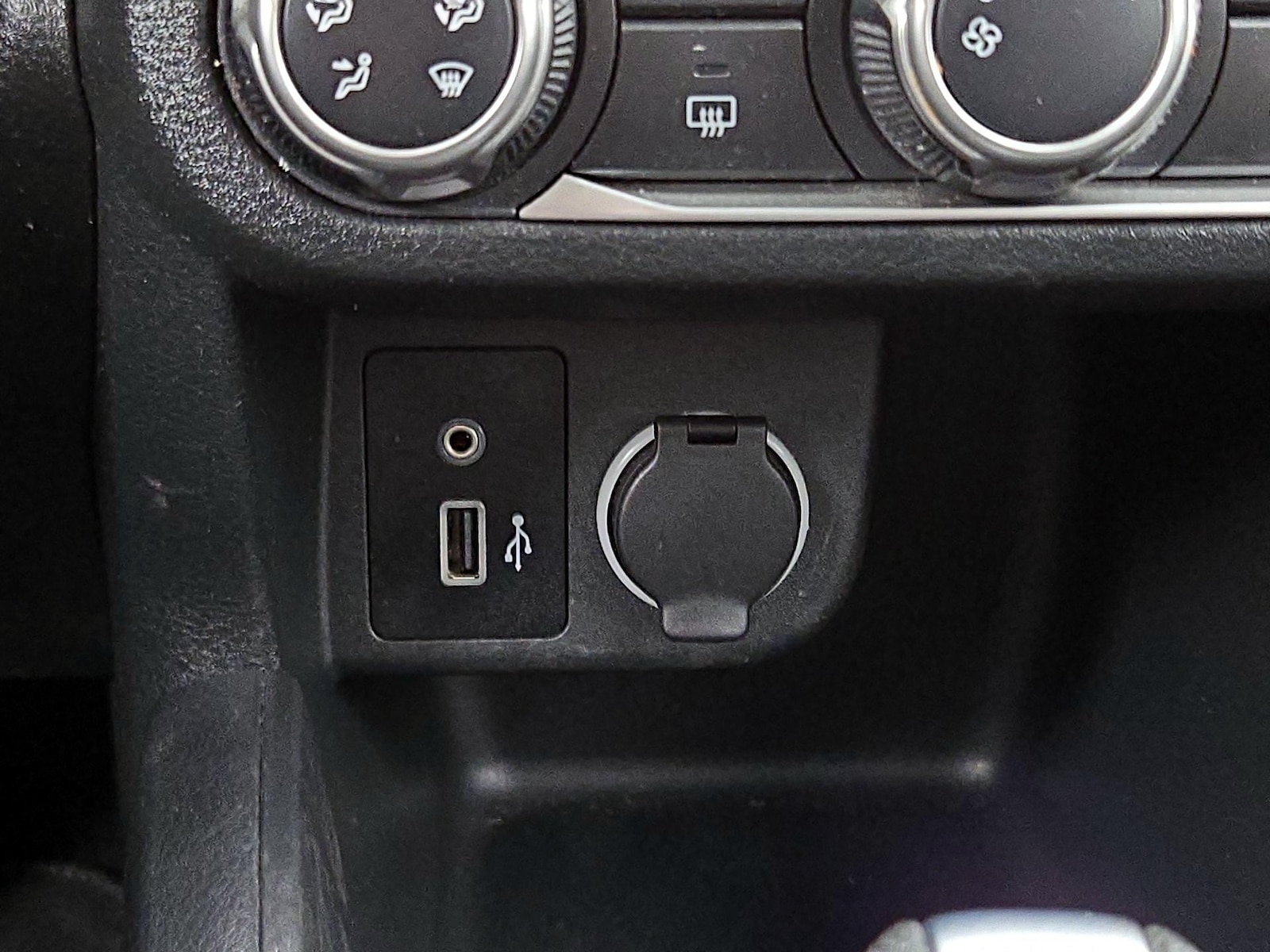 2021 Nissan Kicks S - Photo 19