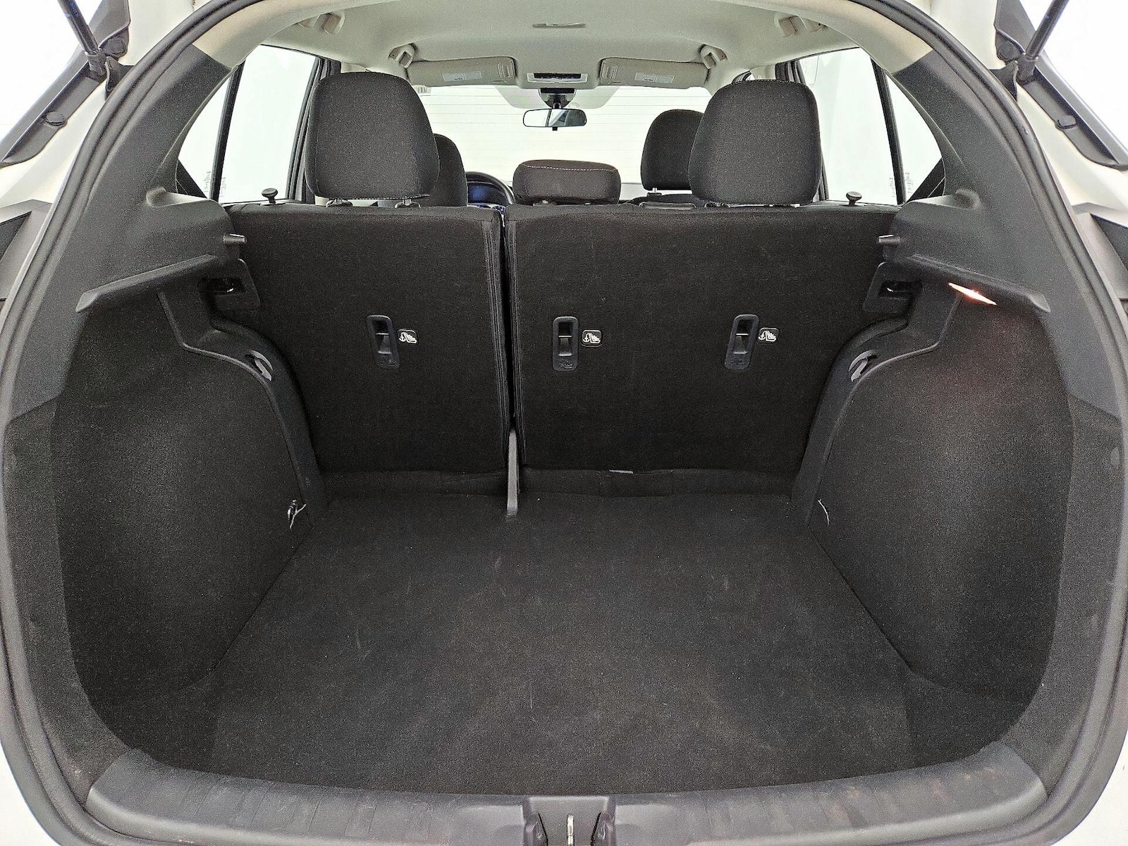 2021 Nissan Kicks S - Photo 21