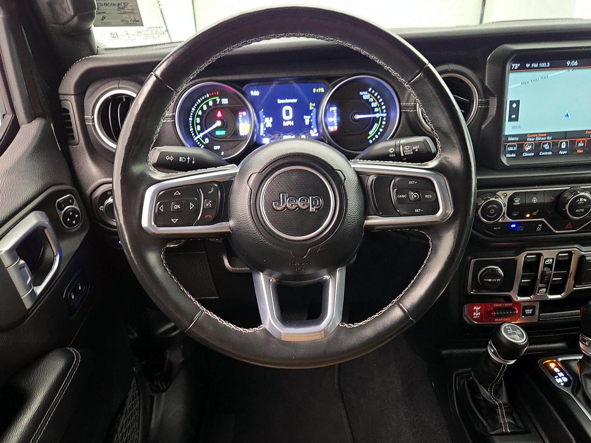 Thumbnail: 2022 Jeep Wrangler - 10