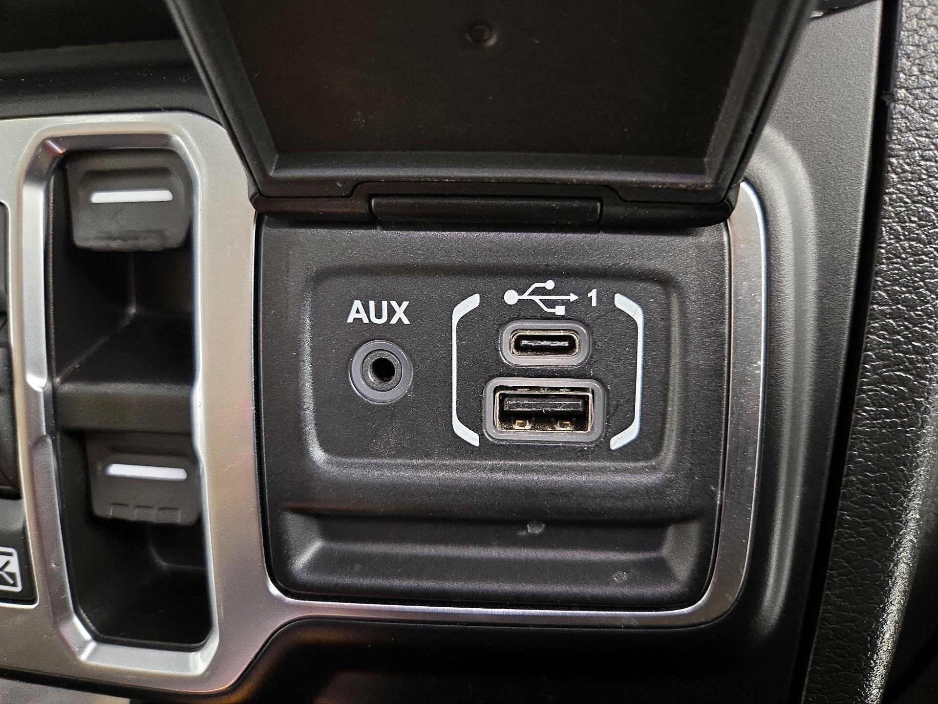 Thumbnail: 2022 Jeep Wrangler - 19