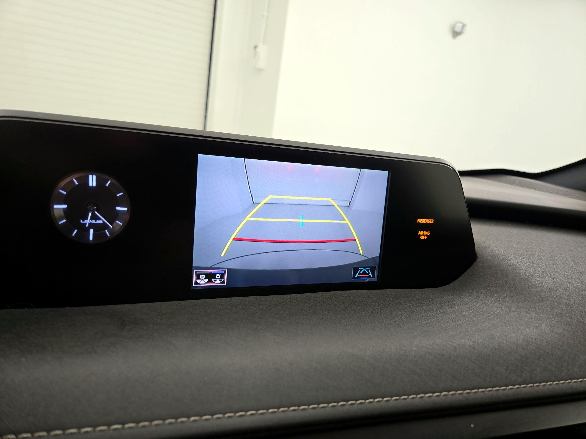 Thumbnail: 2020 Lexus UX - 14