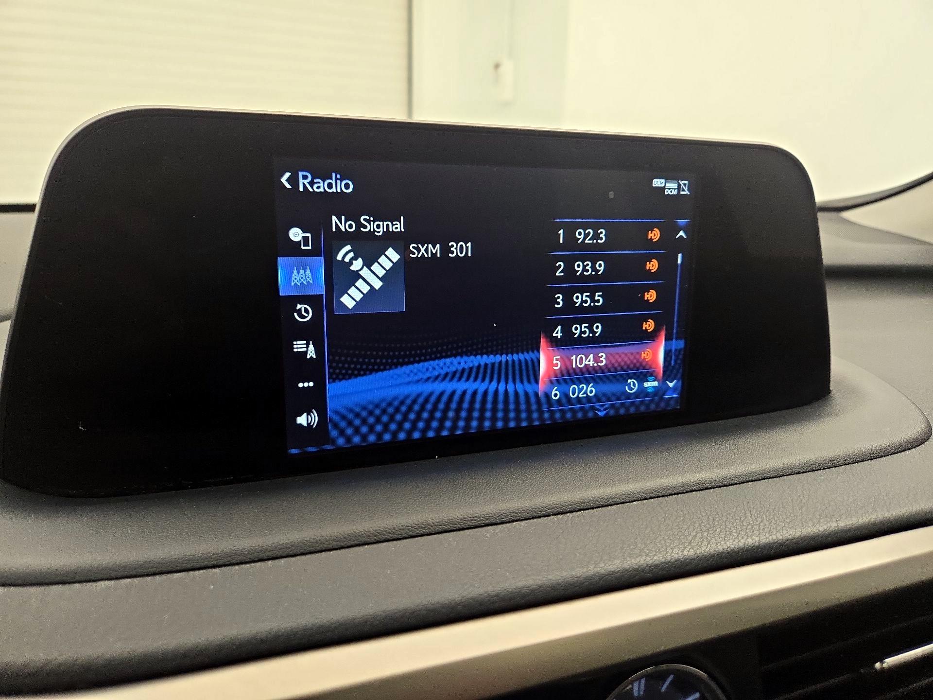 Thumbnail: 2022 Lexus RX - 15