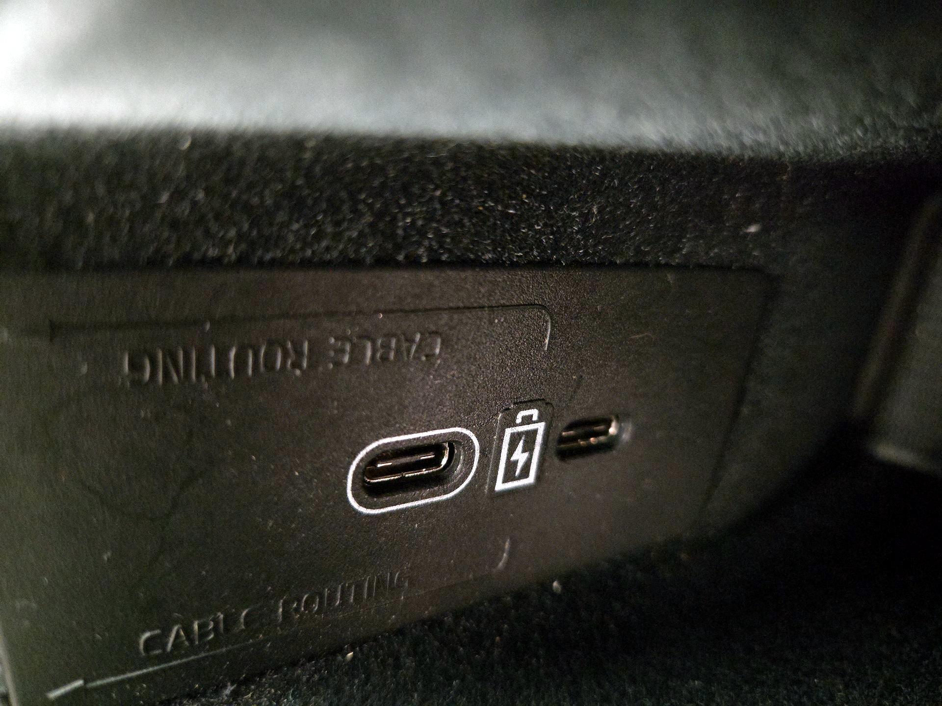 Thumbnail: 2023 Volvo XC60 - 19