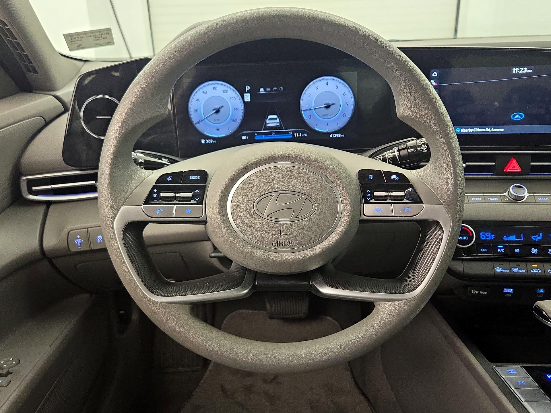 Thumbnail: 2024 Hyundai Elantra - 10