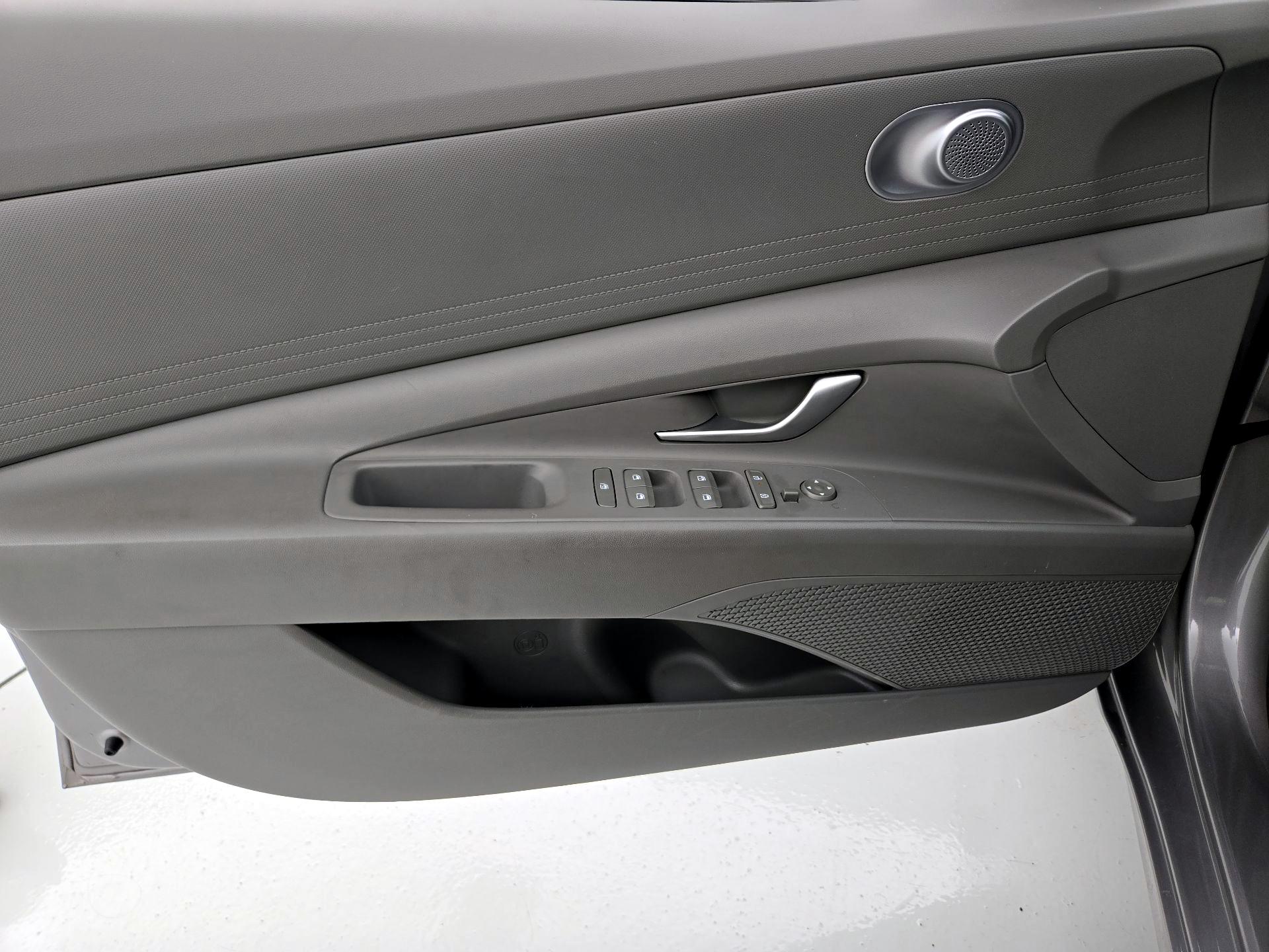 Thumbnail: 2024 Hyundai Elantra - 12