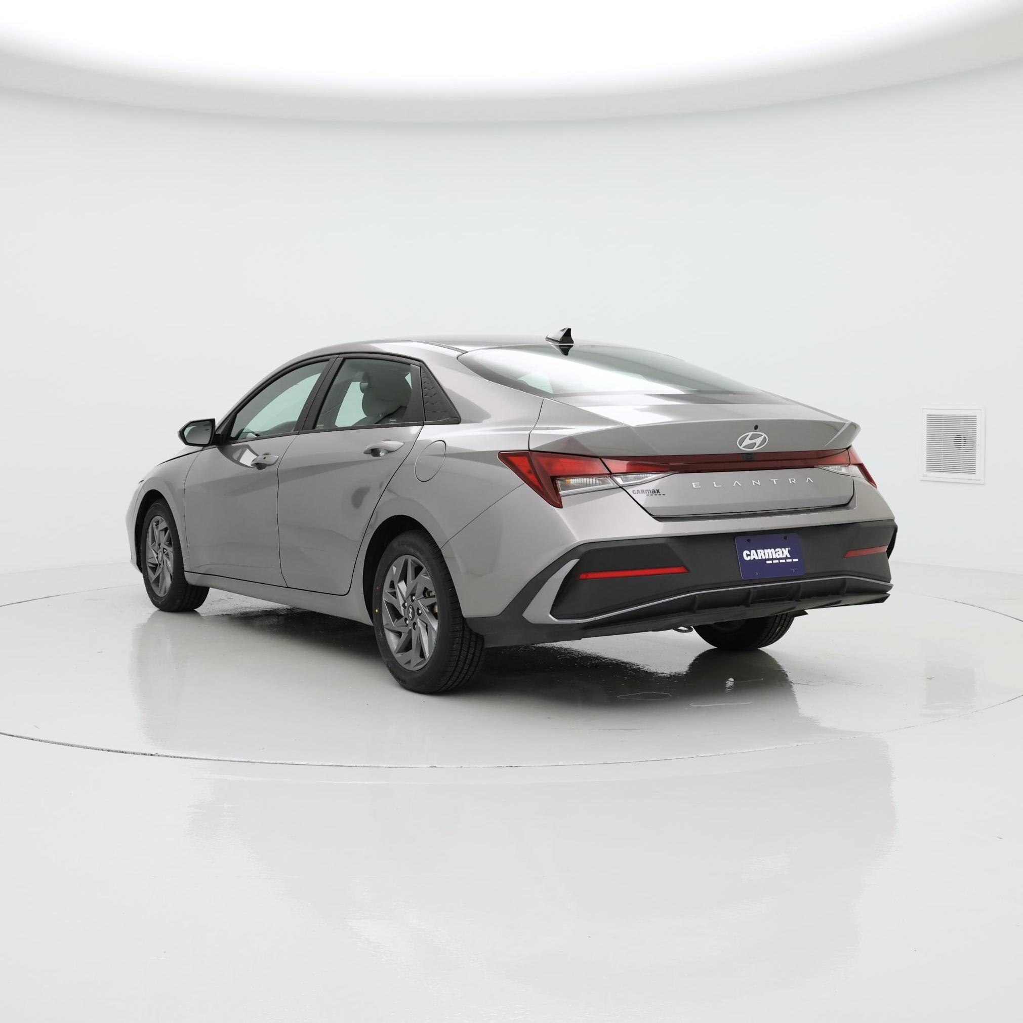 Thumbnail: 2024 Hyundai Elantra - 2