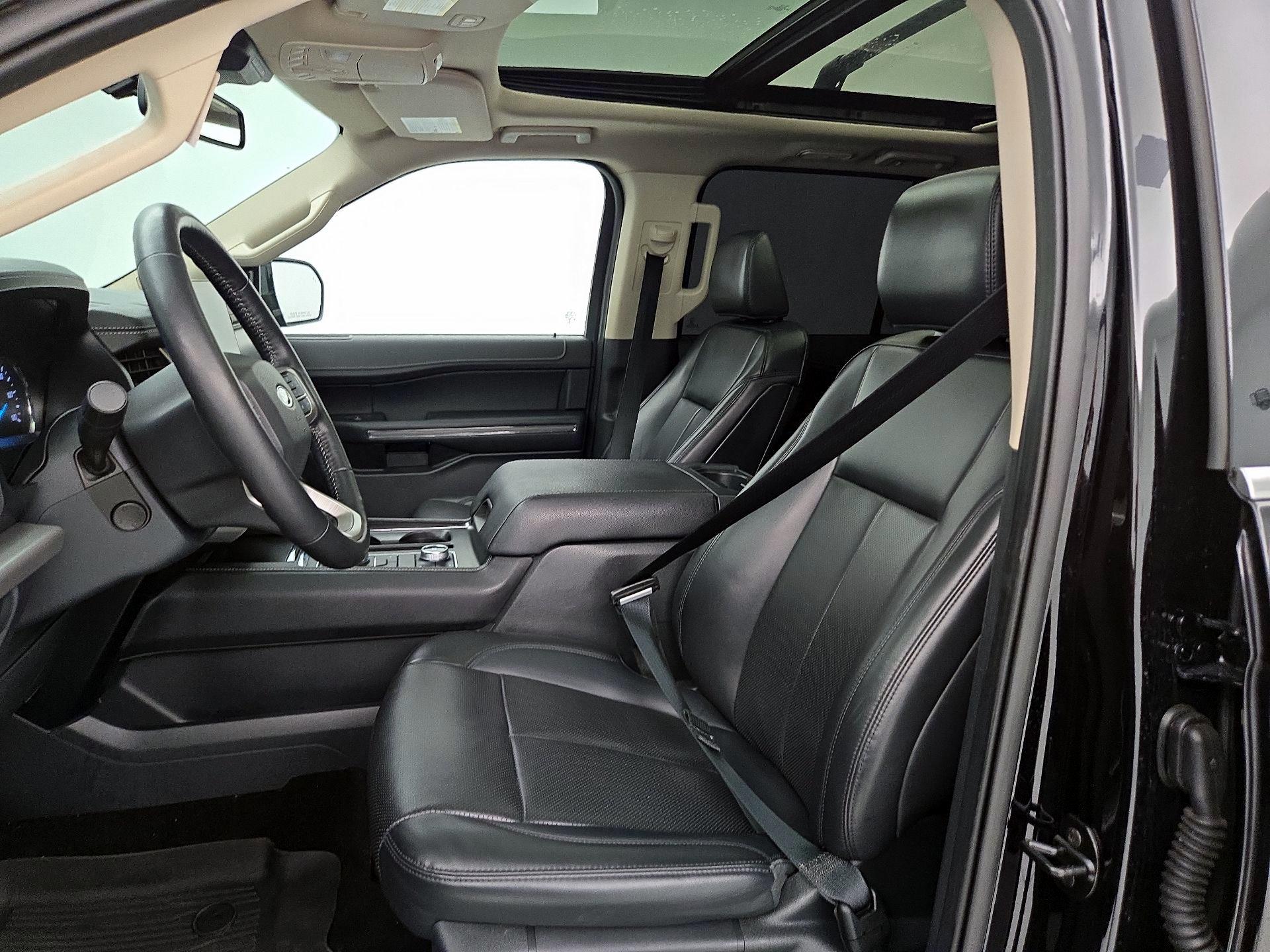 Thumbnail: 2022 Ford Expedition - 11