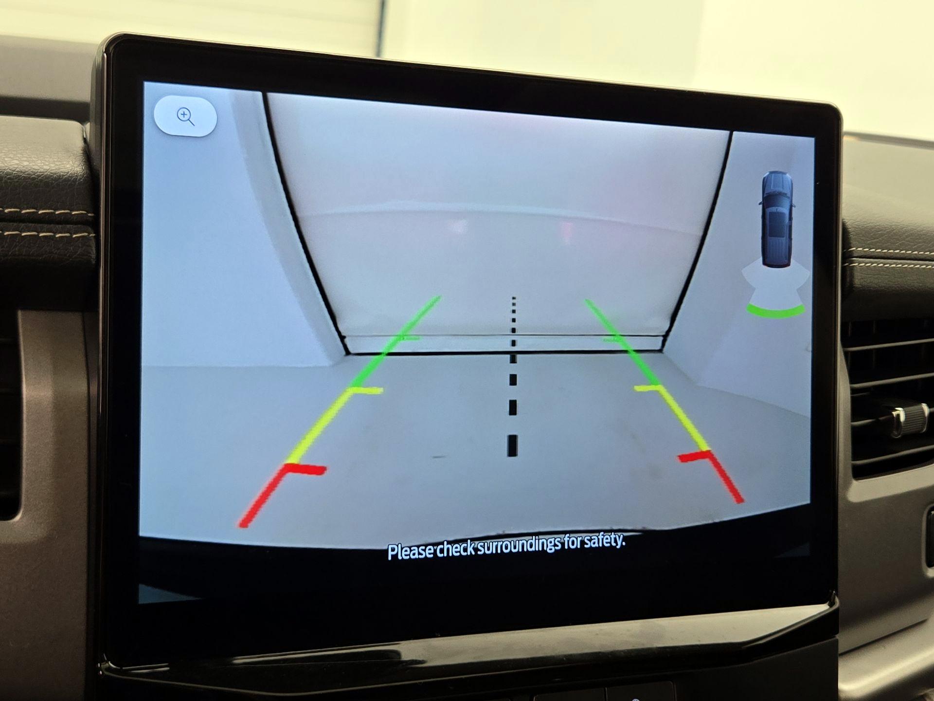 Thumbnail: 2022 Ford Expedition - 15