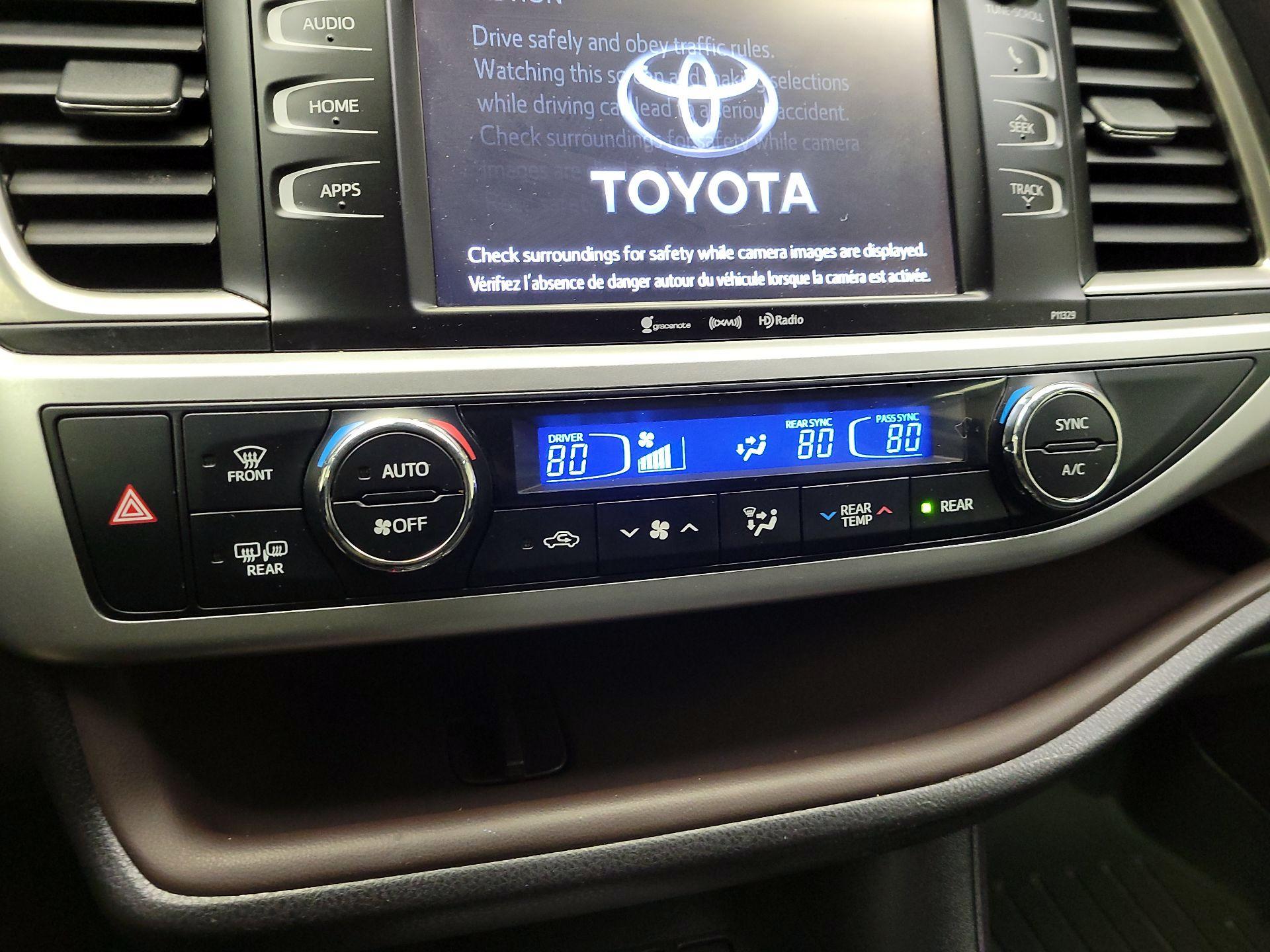 Thumbnail: 2017 Toyota Highlander - 16