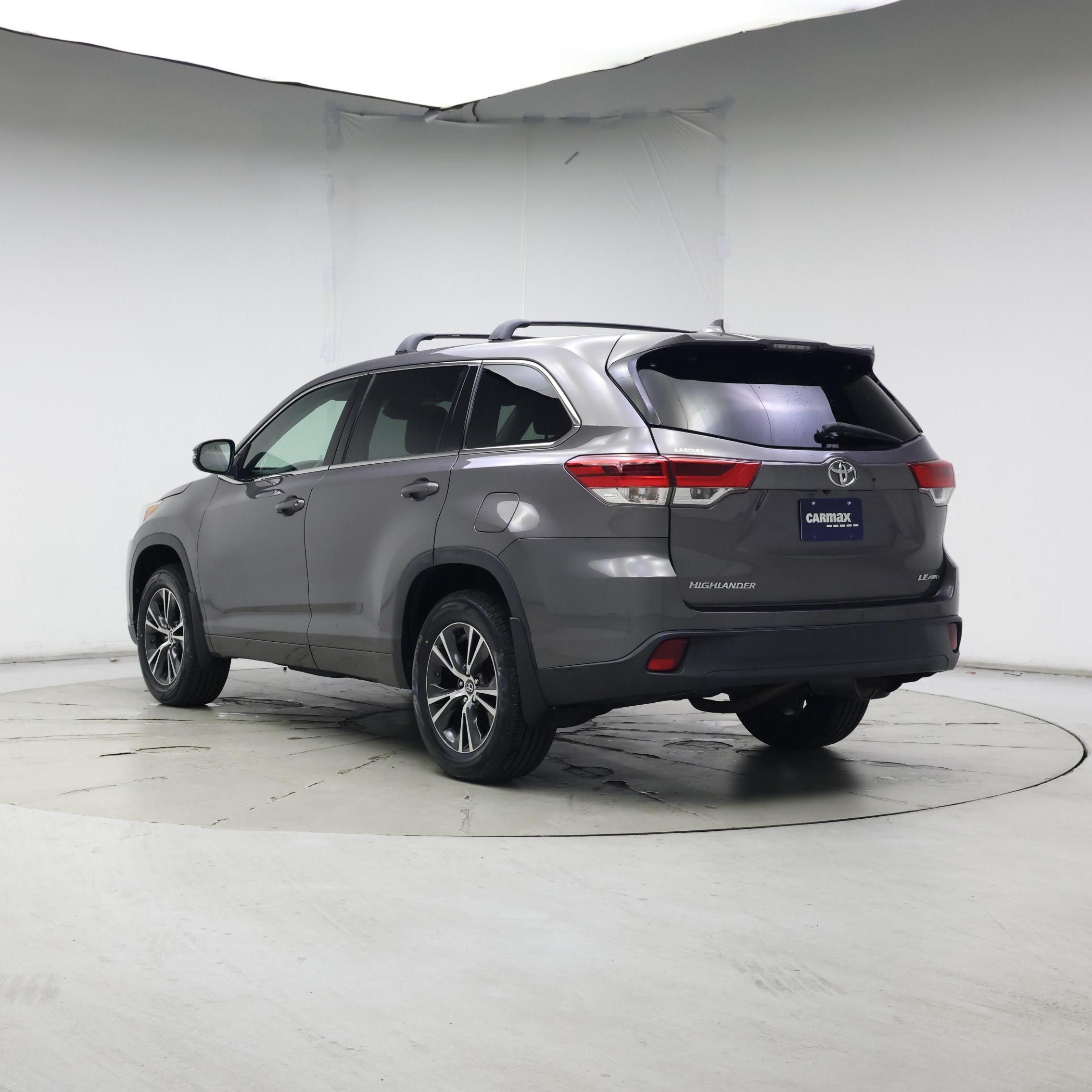 Thumbnail: 2017 Toyota Highlander - 2