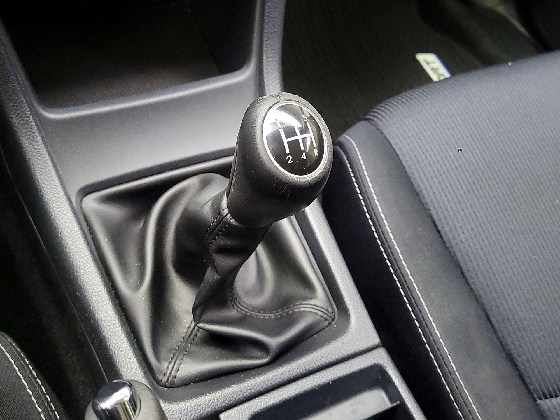 Thumbnail: 2015 Subaru Impreza - 17