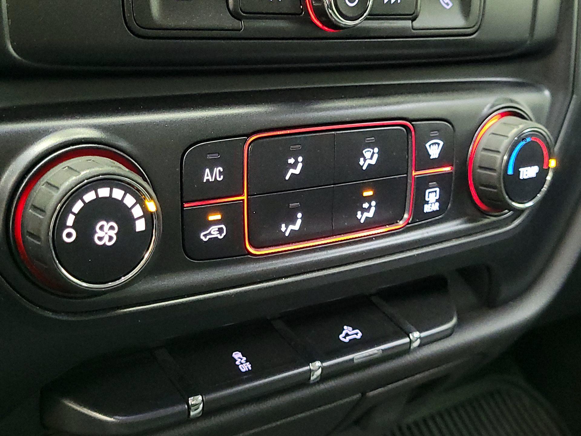 Thumbnail: 2016 GMC Sierra 1500 - 16