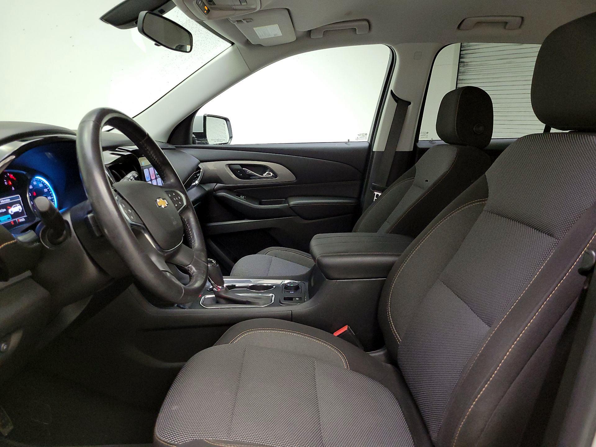 Thumbnail: 2018 Chevrolet Traverse - 11