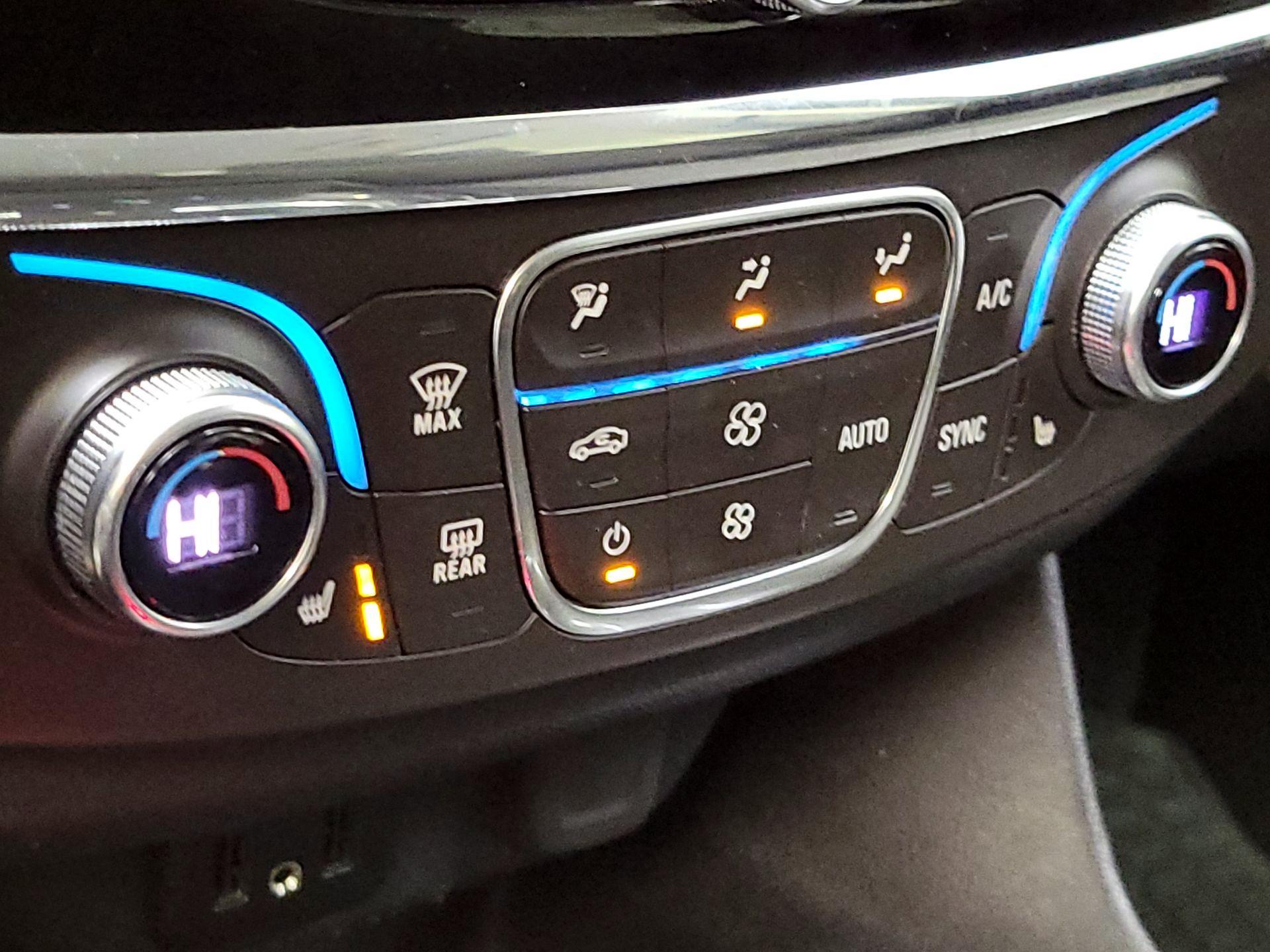 Thumbnail: 2018 Chevrolet Traverse - 16