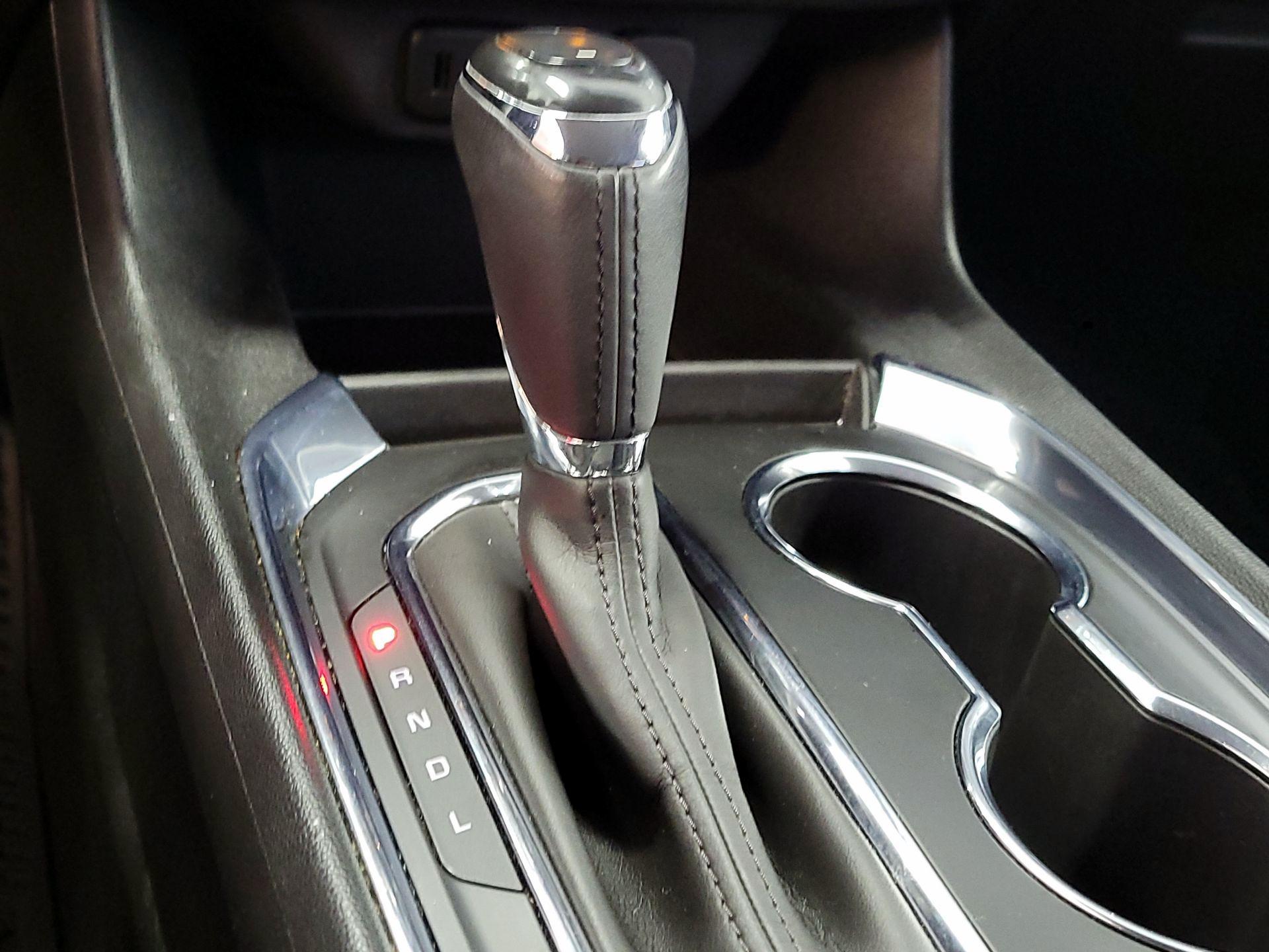 Thumbnail: 2018 Chevrolet Traverse - 17