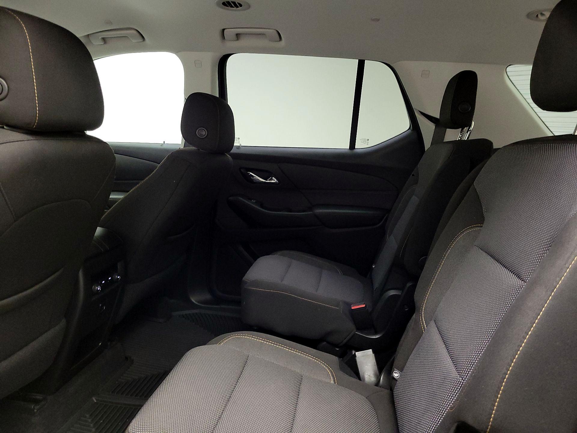 Thumbnail: 2018 Chevrolet Traverse - 19