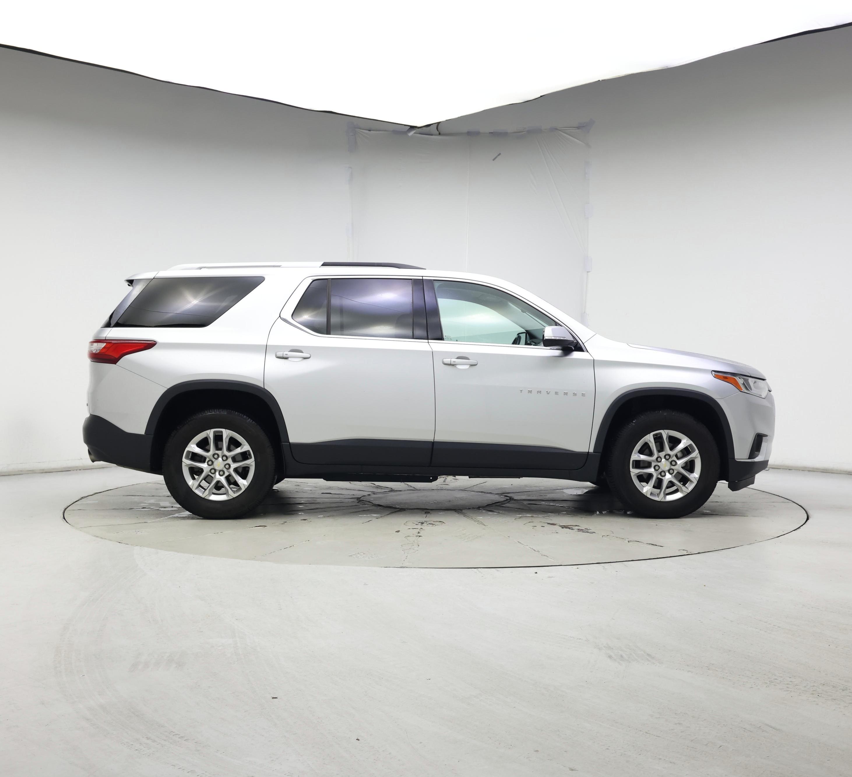 Thumbnail: 2018 Chevrolet Traverse - 7