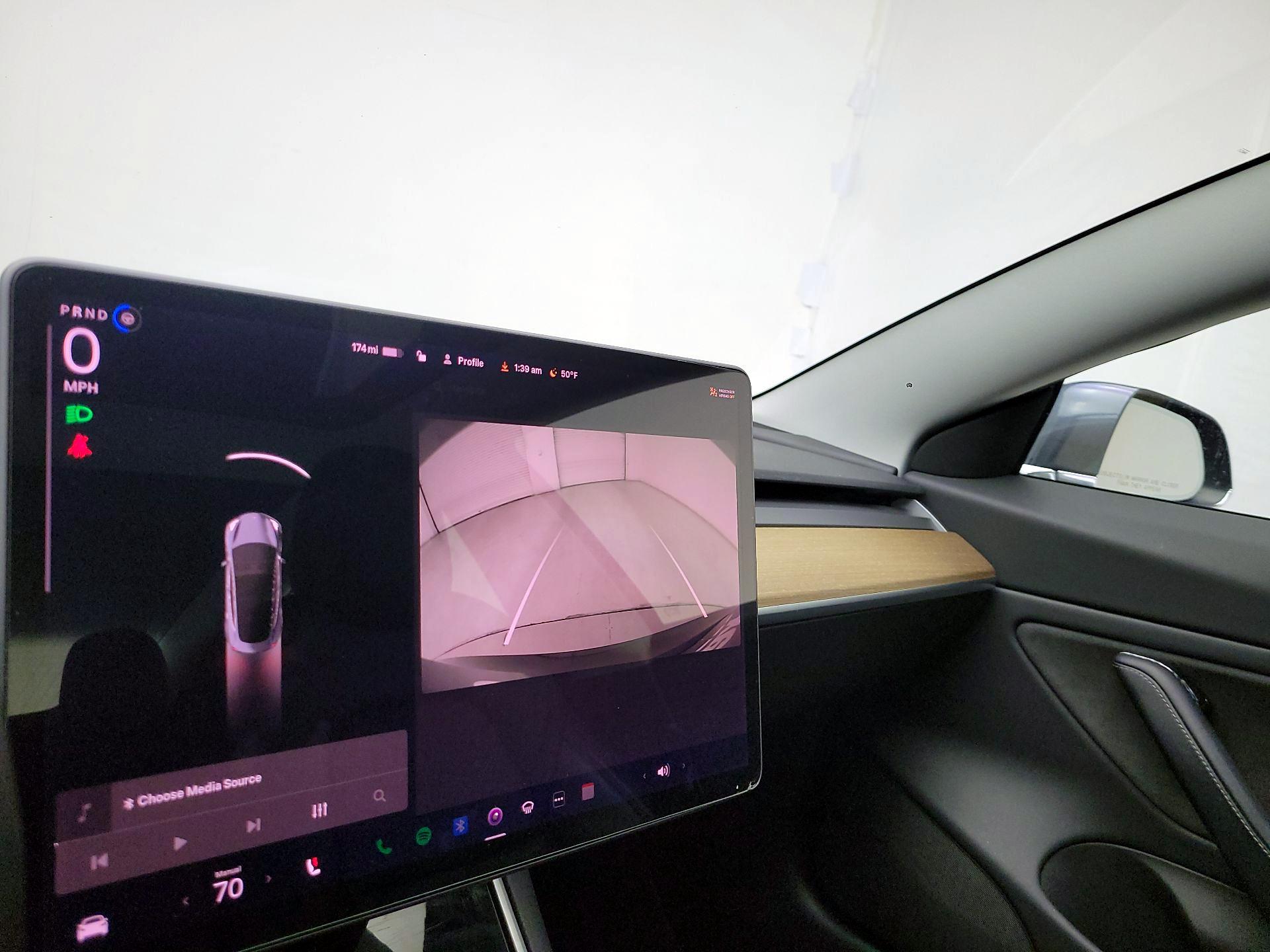 Thumbnail: 2020 Tesla Model 3 - 14