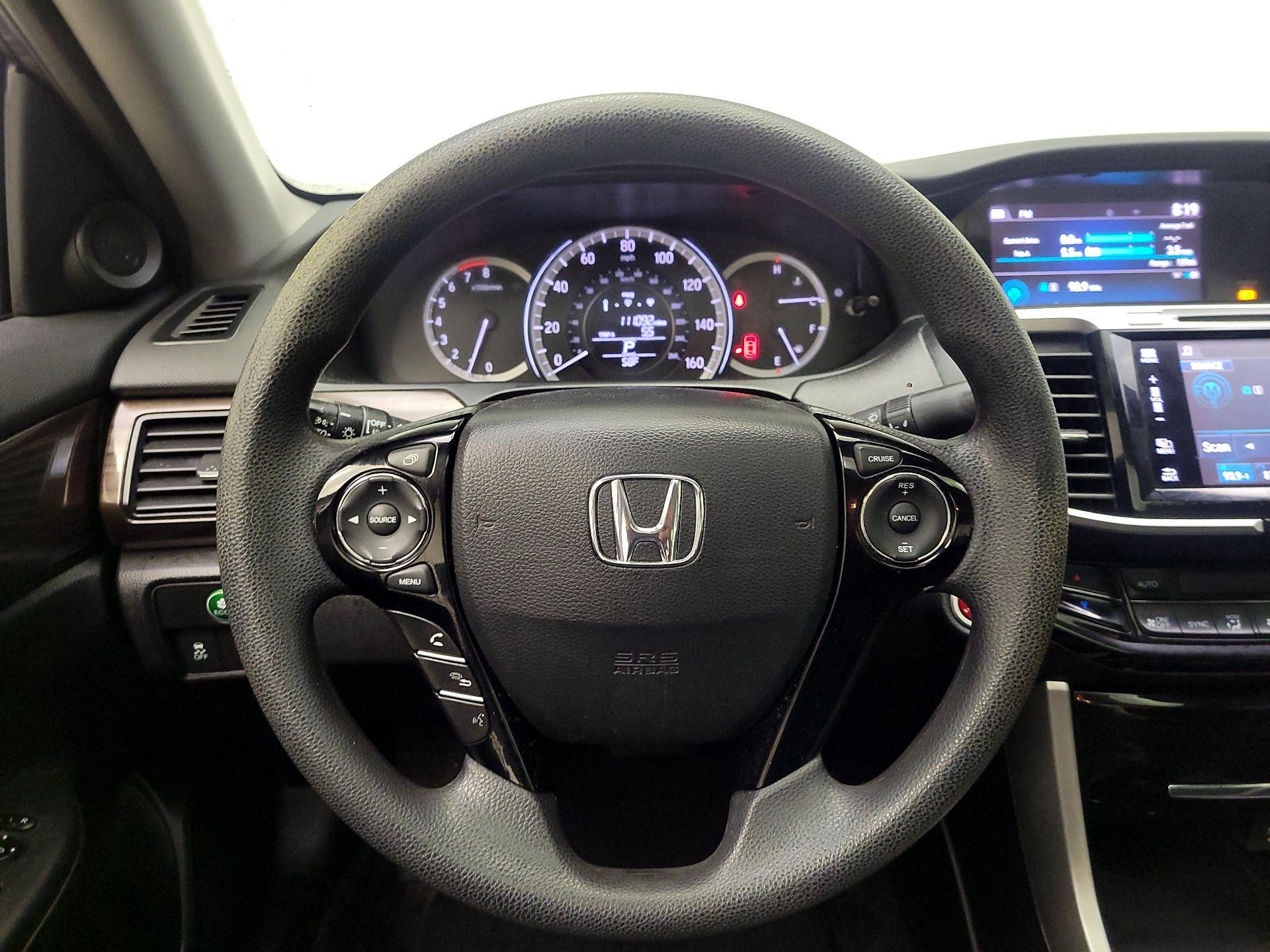 Thumbnail: 2017 Honda Accord - 10