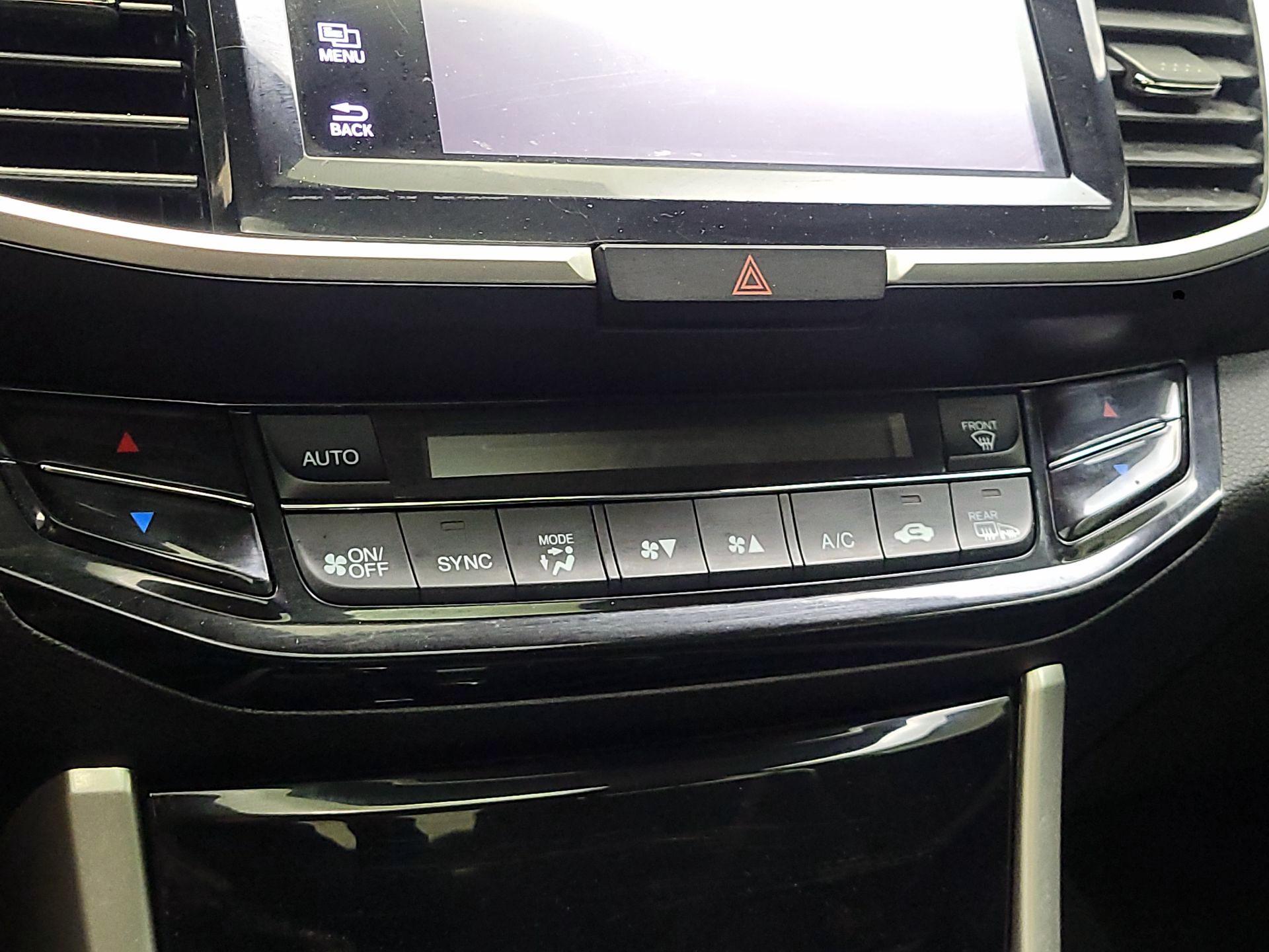 Thumbnail: 2017 Honda Accord - 16