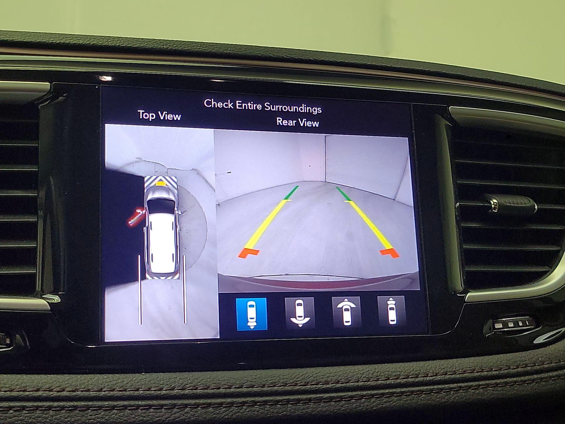 Thumbnail: 2018 Chrysler Pacifica - 15