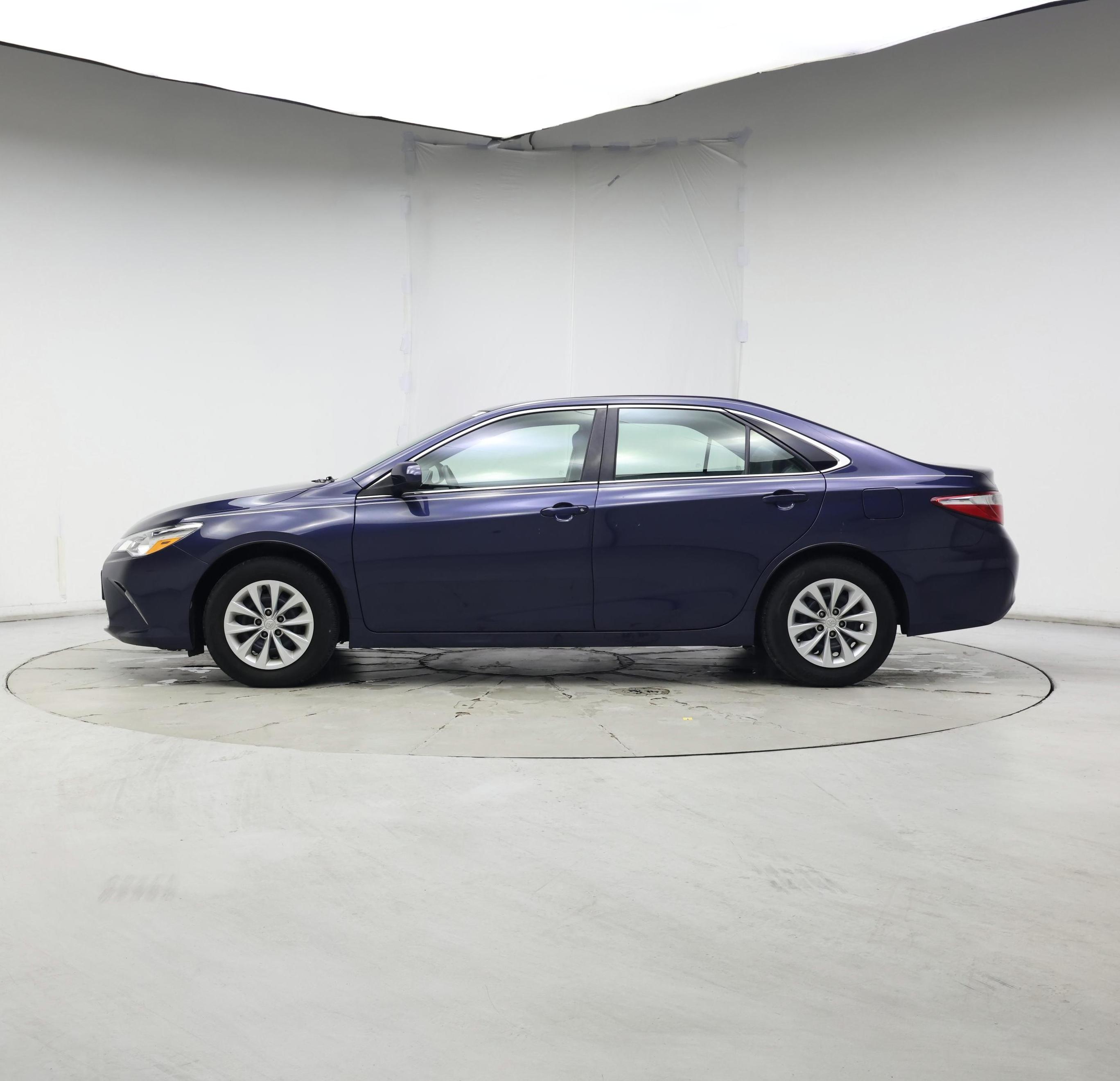 Thumbnail: 2015 Toyota Camry - 3