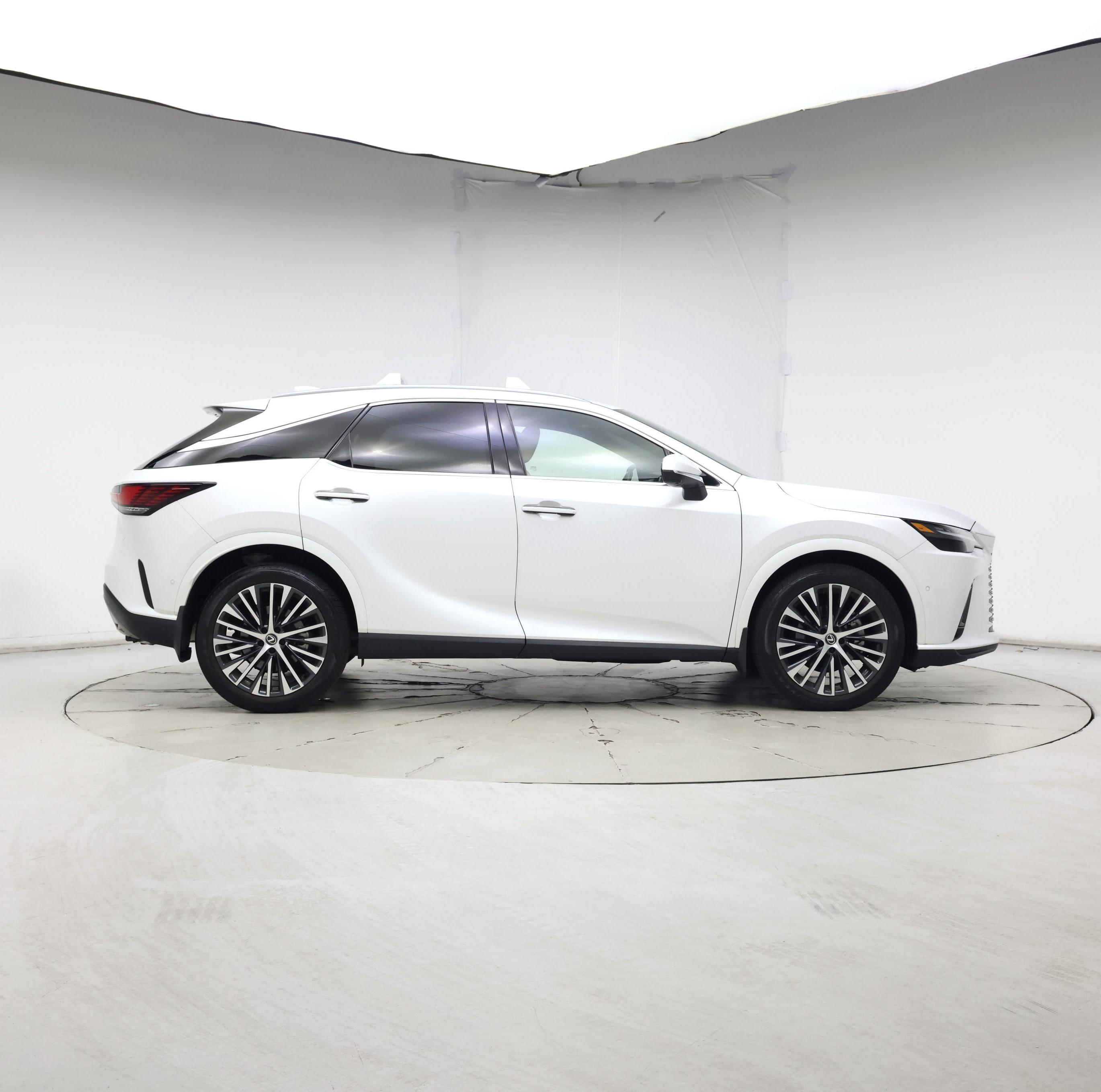 Thumbnail: 2023 Lexus RX - 7