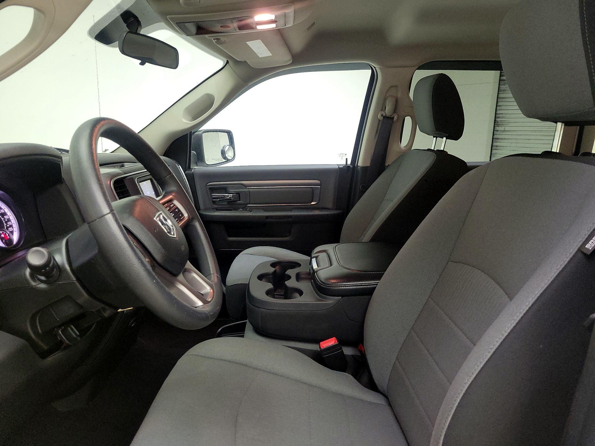 Thumbnail: 2022 RAM 1500 Classic - 11