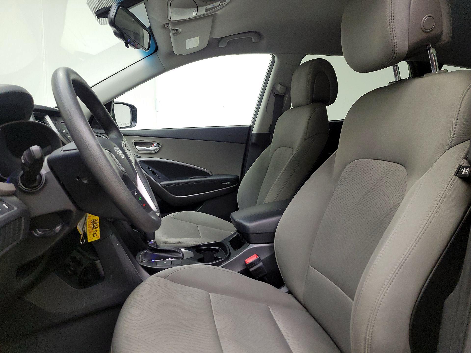 Thumbnail: 2016 Hyundai Santa Fe - 11